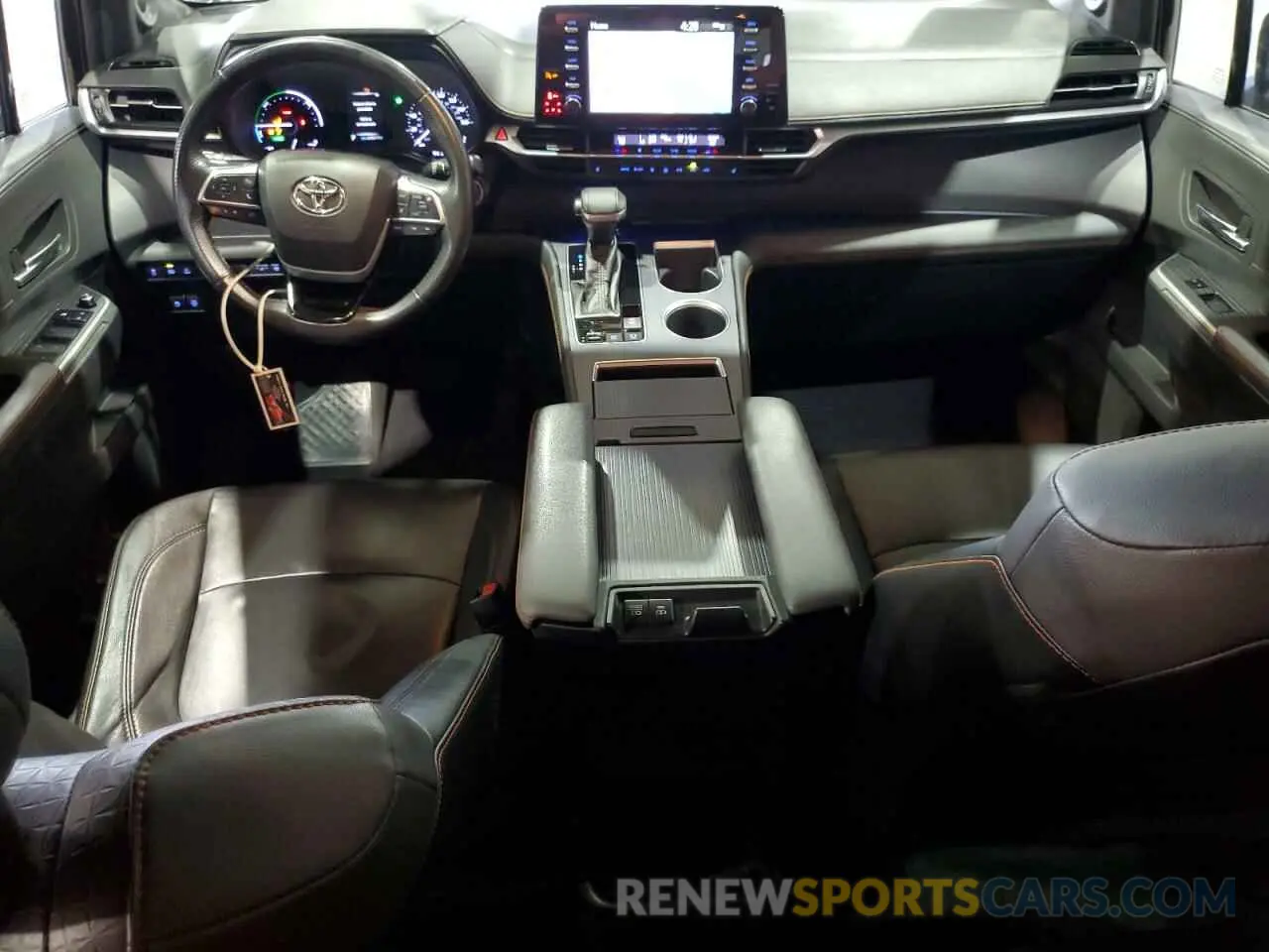 8 fotografías del automóvil dañado 5TDDRKEC5MS029633 TOYOTA SIENNA 2021