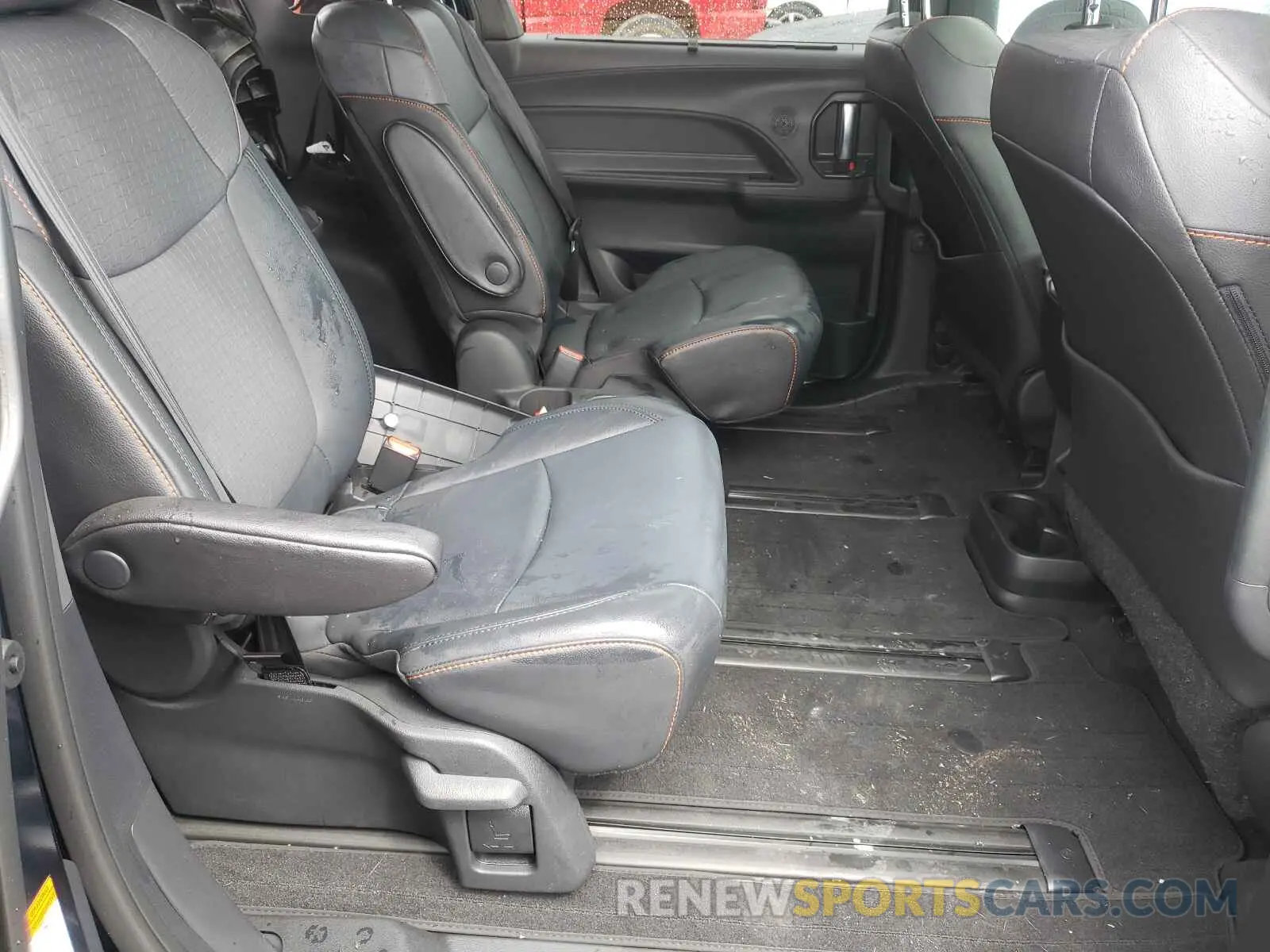 6 fotografías del automóvil dañado 5TDDRKEC7MS035076 TOYOTA SIENNA 2021