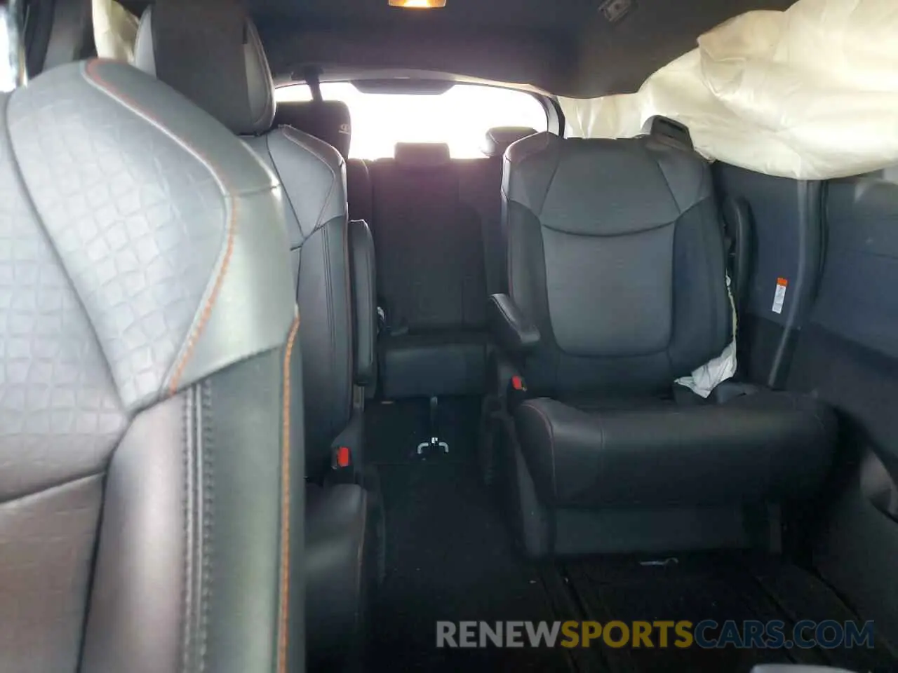 10 fotografías del automóvil dañado 5TDDRKEC9MS009448 TOYOTA SIENNA 2021