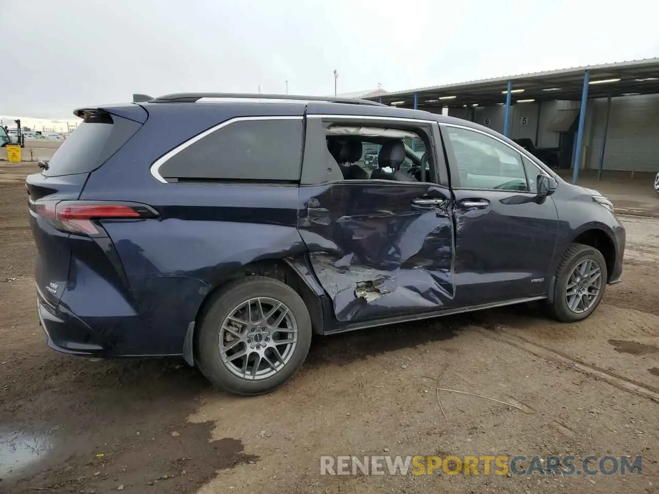 3 fotografías del automóvil dañado 5TDDSKFC1MS029907 TOYOTA SIENNA 2021