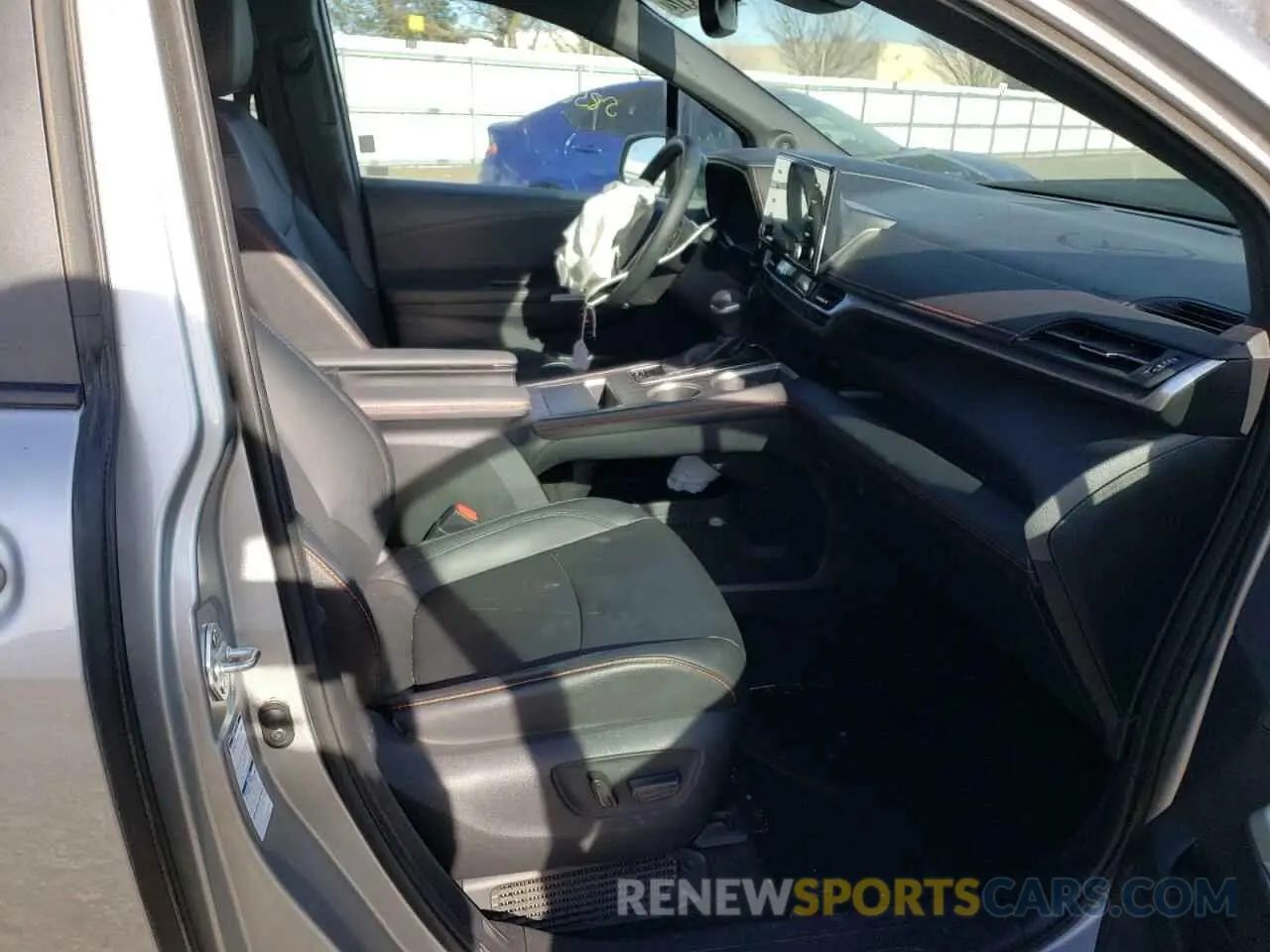 5 fotografías del automóvil dañado 5TDDSKFC6MS004937 TOYOTA SIENNA 2021