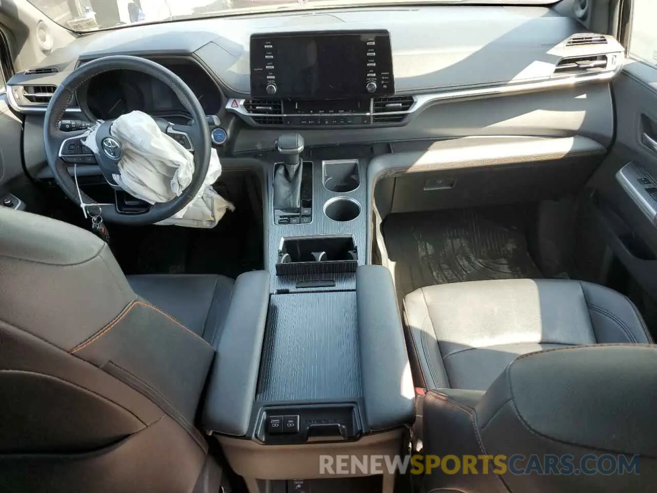 8 fotografías del automóvil dañado 5TDDSKFC9MS036507 TOYOTA SIENNA 2021