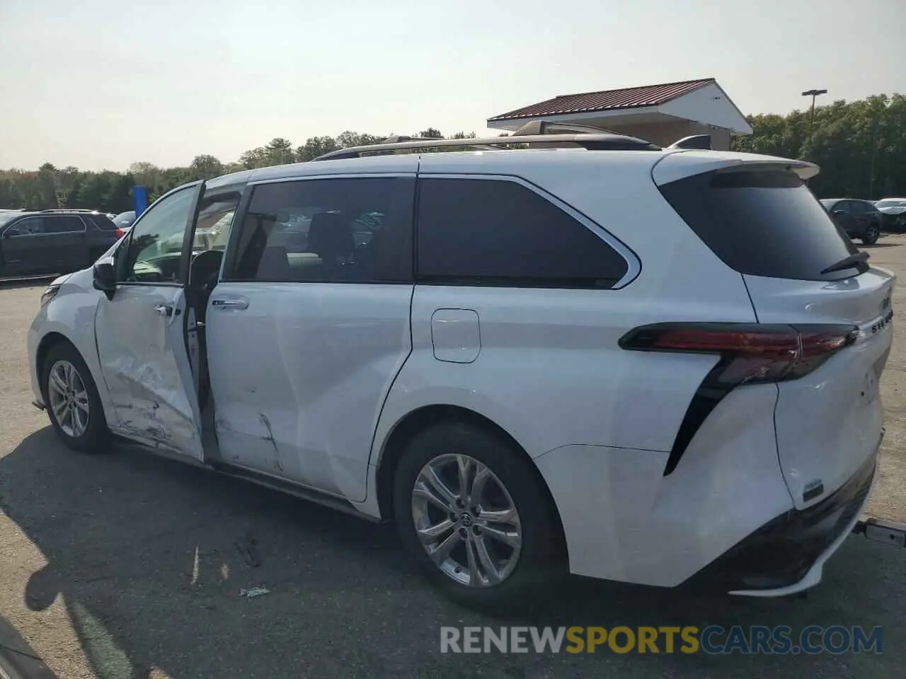 2 fotografías del automóvil dañado 5TDDSKFCXMS009753 TOYOTA SIENNA 2021