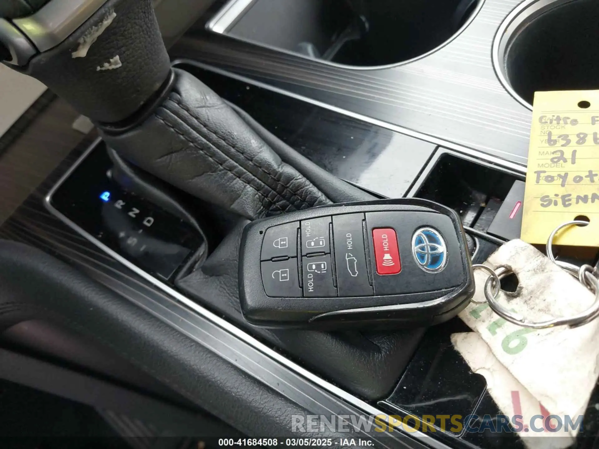 11 fotografías del automóvil dañado 5TDERKEC0MS009522 TOYOTA SIENNA 2021