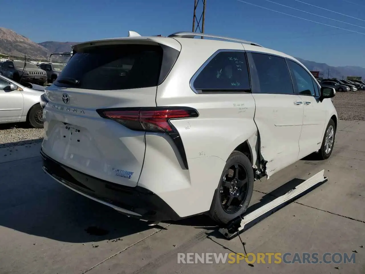 4 fotografías del automóvil dañado 5TDESKFC0MS015789 TOYOTA SIENNA 2021