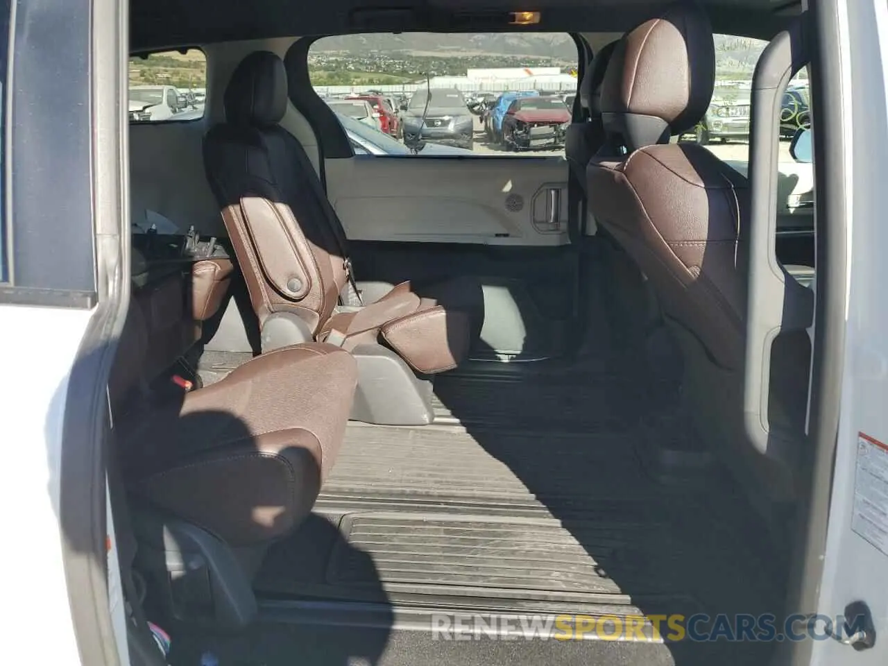 6 fotografías del automóvil dañado 5TDESKFC0MS015789 TOYOTA SIENNA 2021