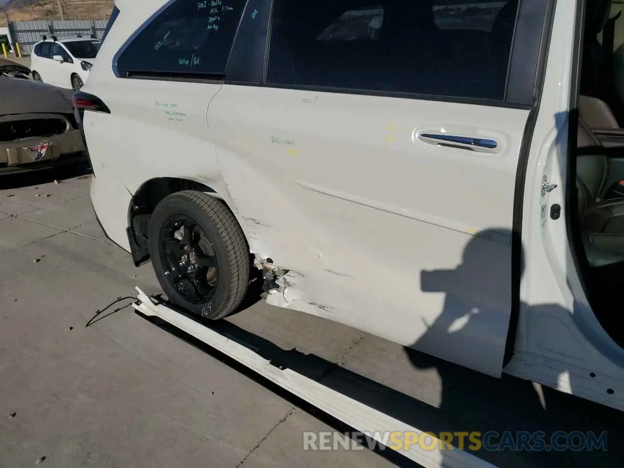 9 fotografías del automóvil dañado 5TDESKFC0MS015789 TOYOTA SIENNA 2021