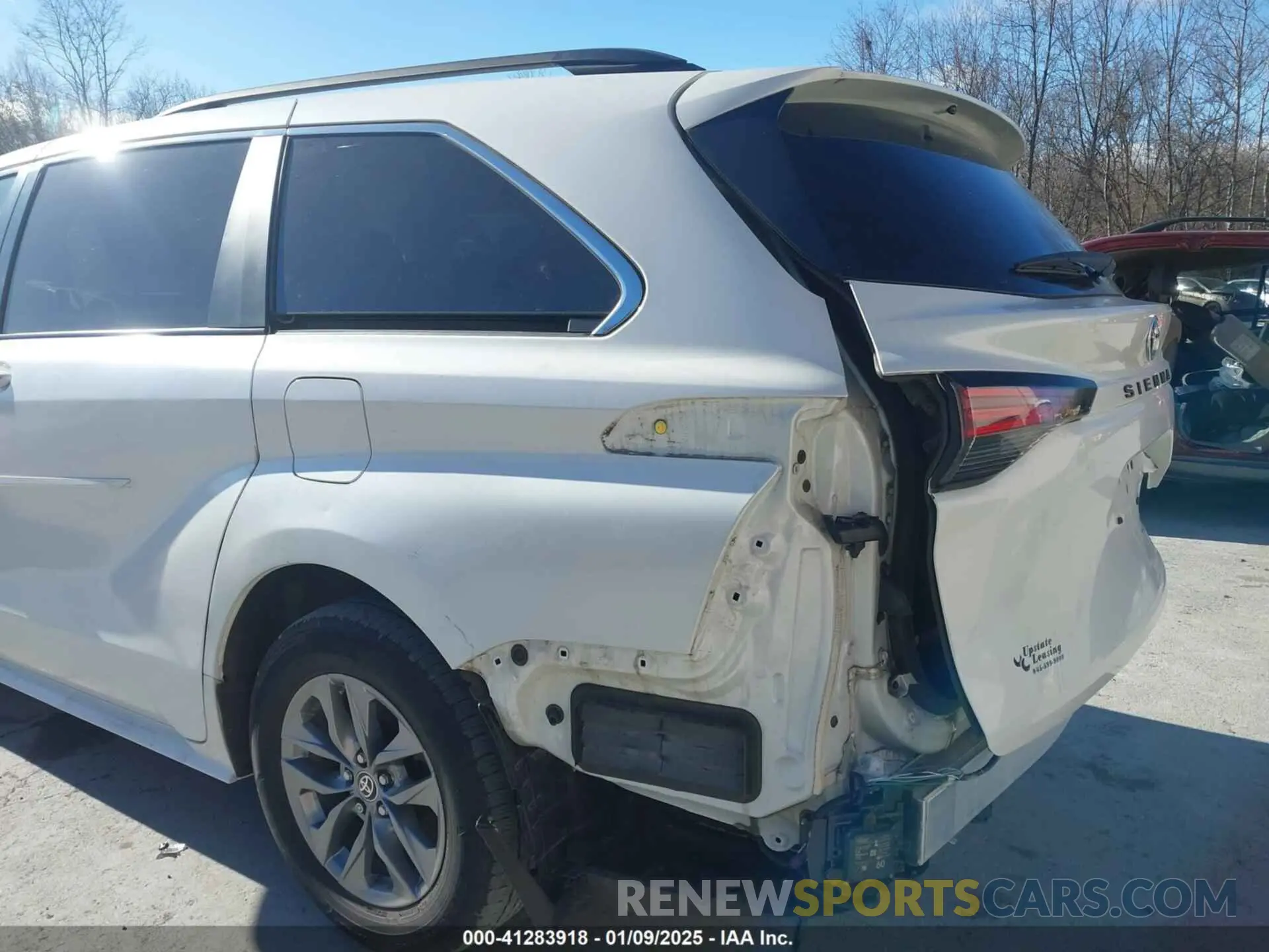 18 fotografías del automóvil dañado 5TDJRKEC1MS025680 TOYOTA SIENNA 2021