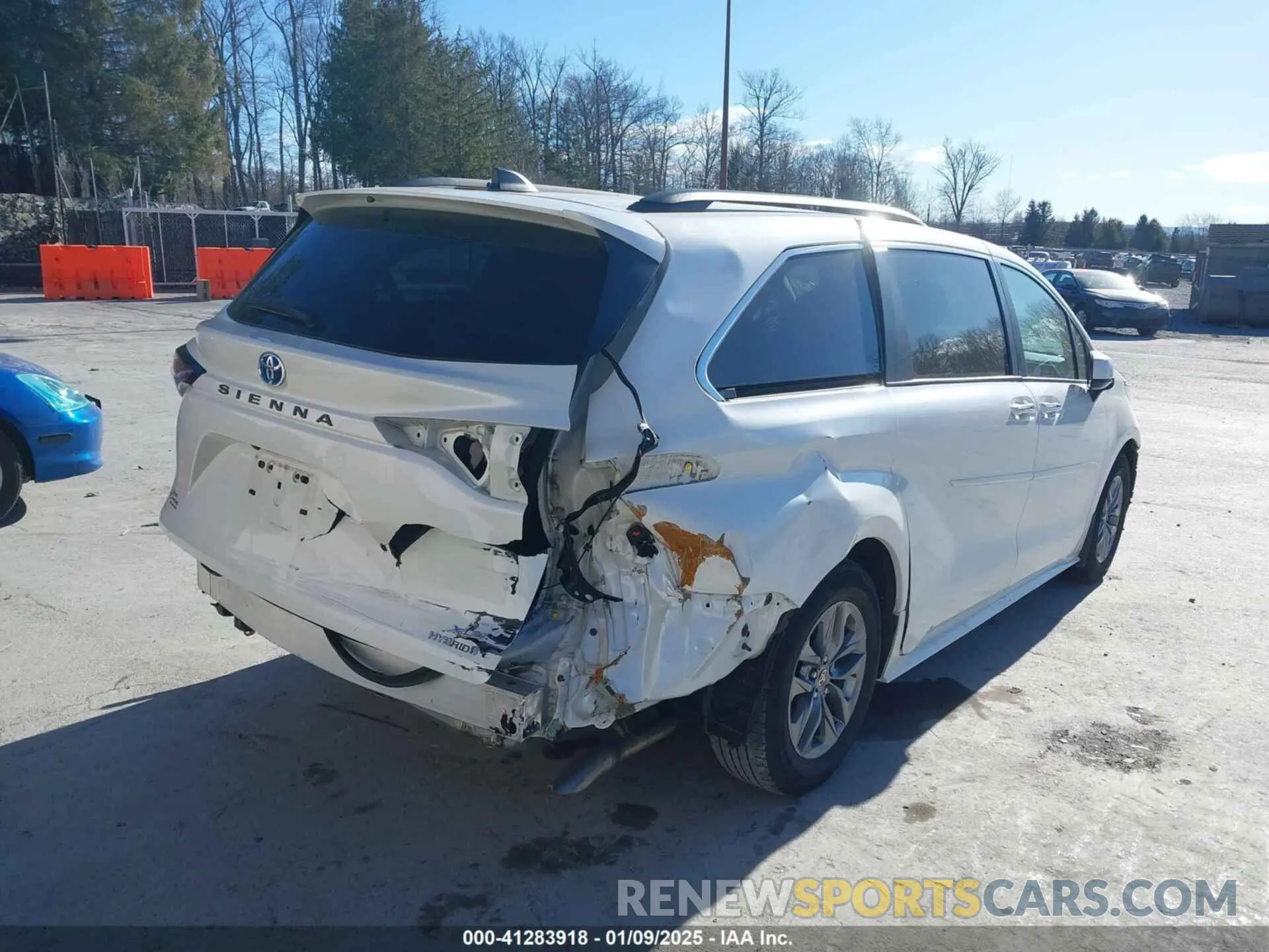 4 fotografías del automóvil dañado 5TDJRKEC1MS025680 TOYOTA SIENNA 2021
