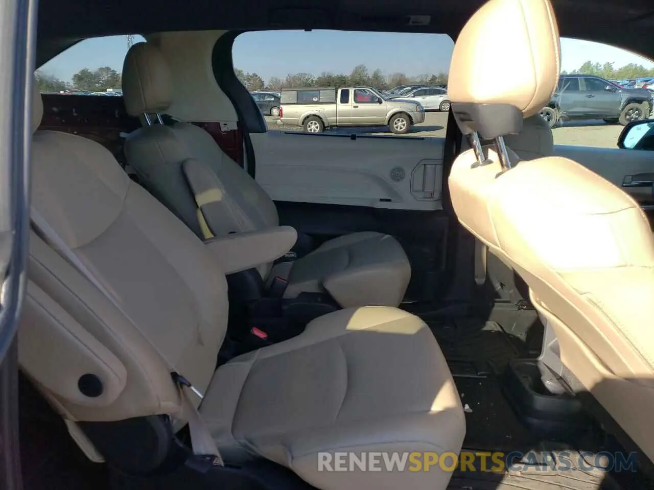 10 fotografías del automóvil dañado 5TDJRKEC3MS016303 TOYOTA SIENNA 2021