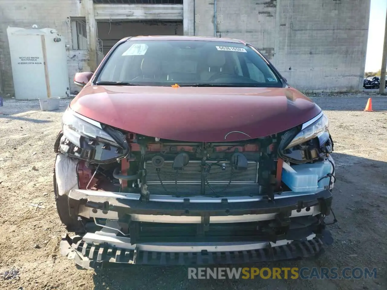 5 fotografías del automóvil dañado 5TDJRKEC3MS016303 TOYOTA SIENNA 2021
