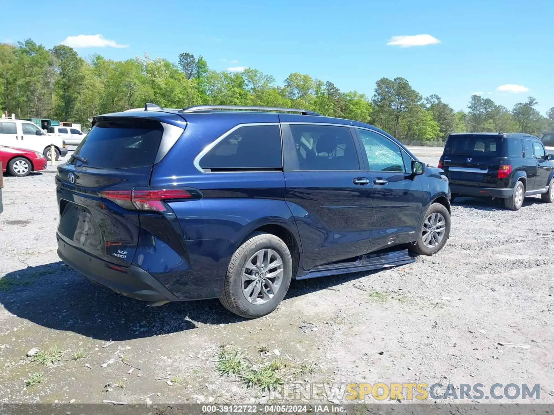4 fotografías del automóvil dañado 5TDJRKECXMS070701 TOYOTA SIENNA 2021