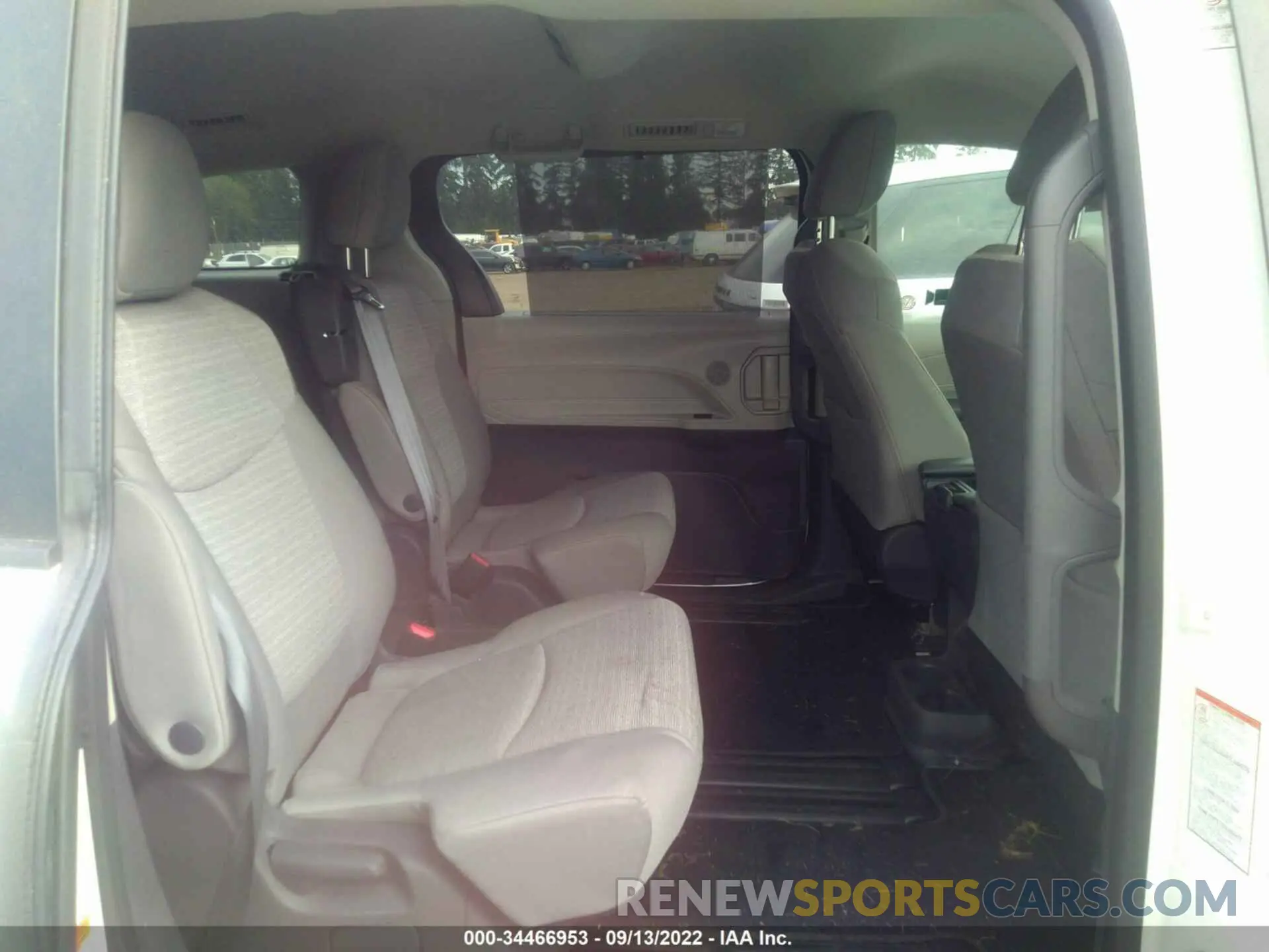8 fotografías del automóvil dañado 5TDKRKEC0MS015050 TOYOTA SIENNA 2021