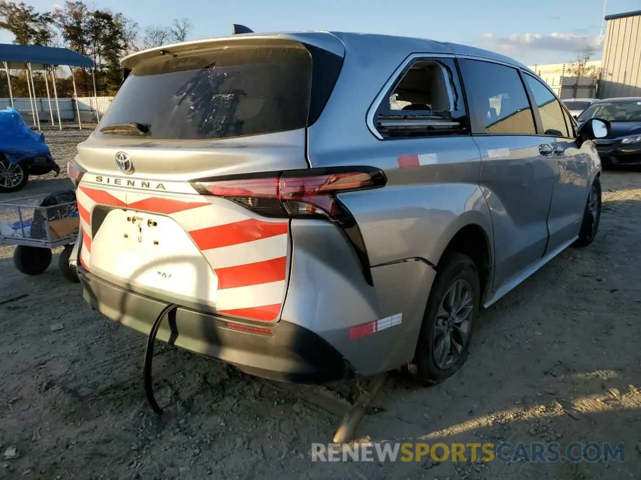 4 fotografías del automóvil dañado 5TDKRKEC1MS065200 TOYOTA SIENNA 2021