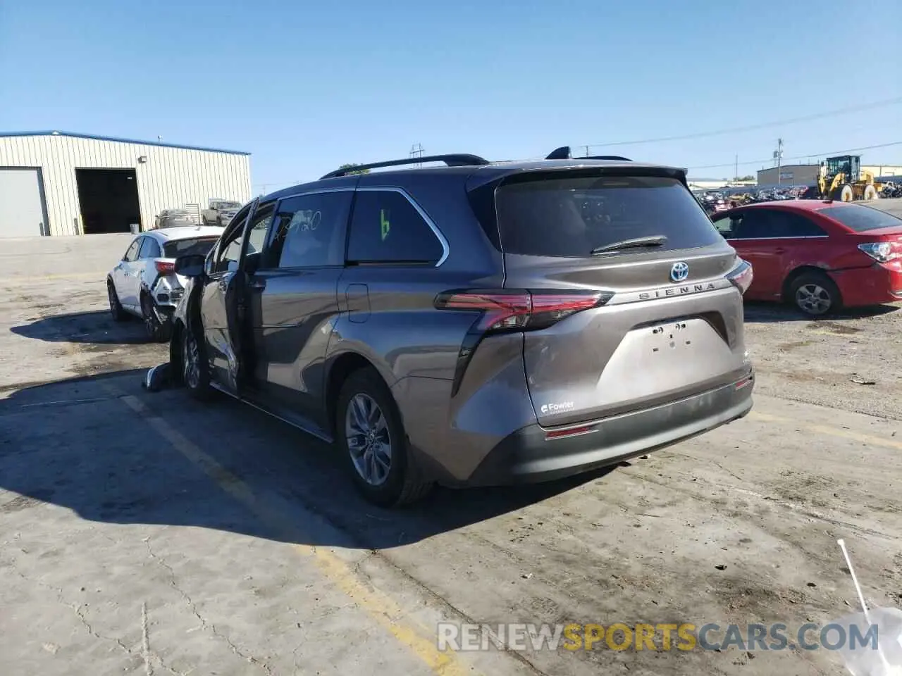 3 fotografías del automóvil dañado 5TDKRKEC2MS049684 TOYOTA SIENNA 2021