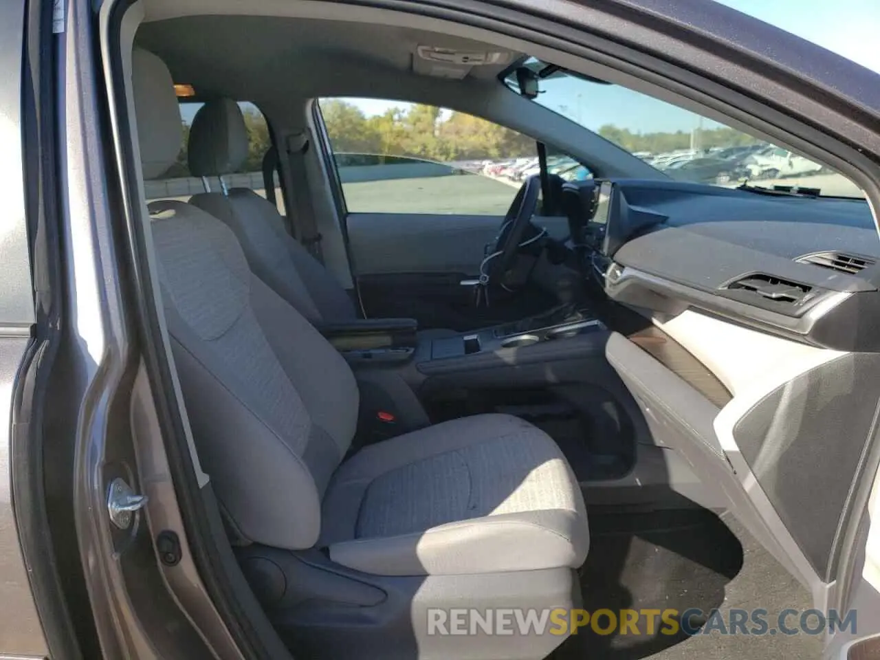 5 fotografías del automóvil dañado 5TDKRKEC2MS049684 TOYOTA SIENNA 2021