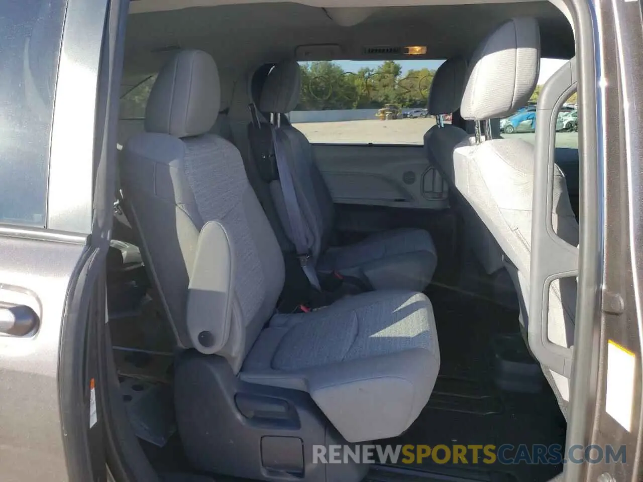 6 fotografías del automóvil dañado 5TDKRKEC2MS049684 TOYOTA SIENNA 2021