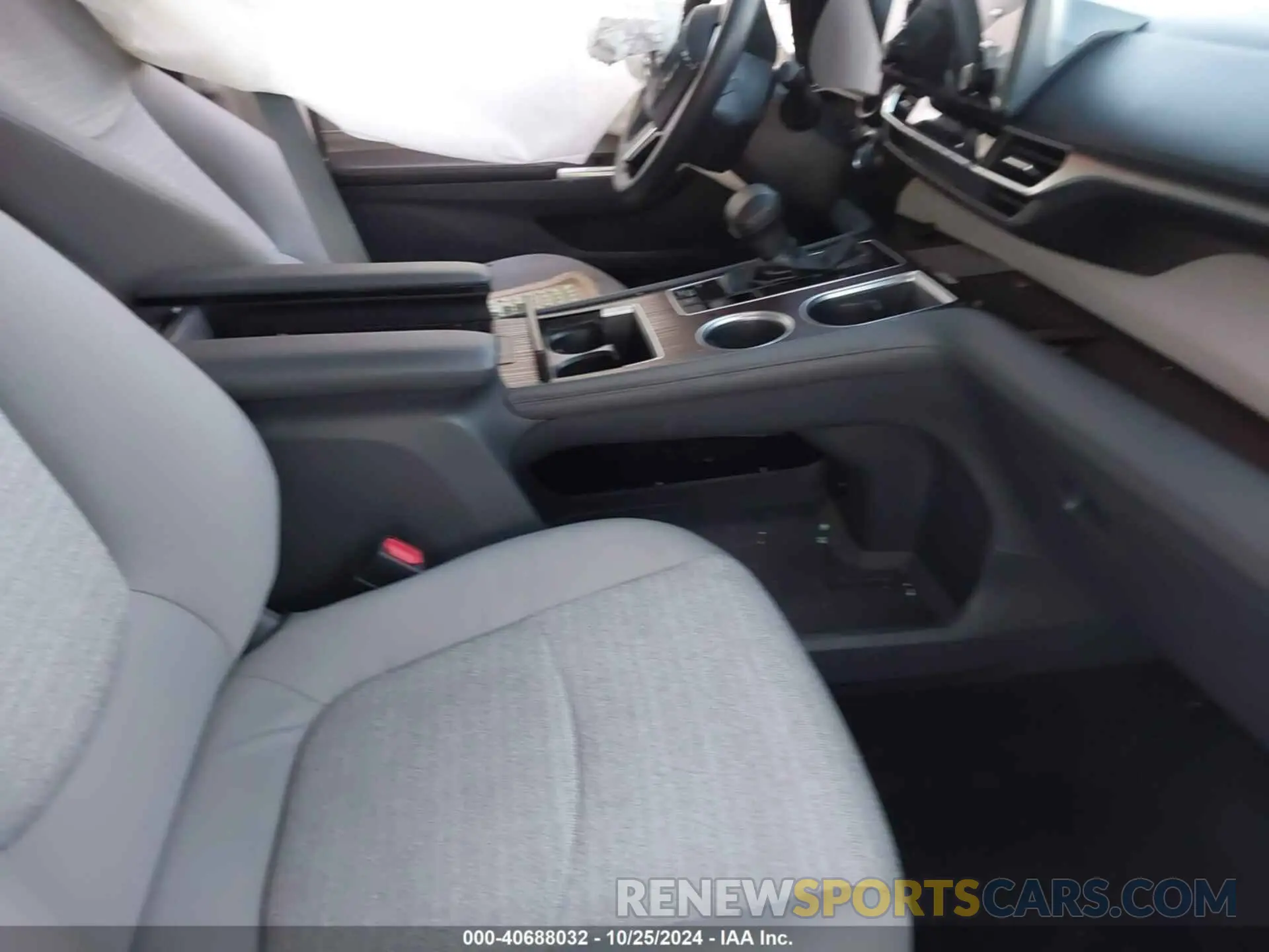 5 fotografías del automóvil dañado 5TDKRKEC2MS072169 TOYOTA SIENNA 2021