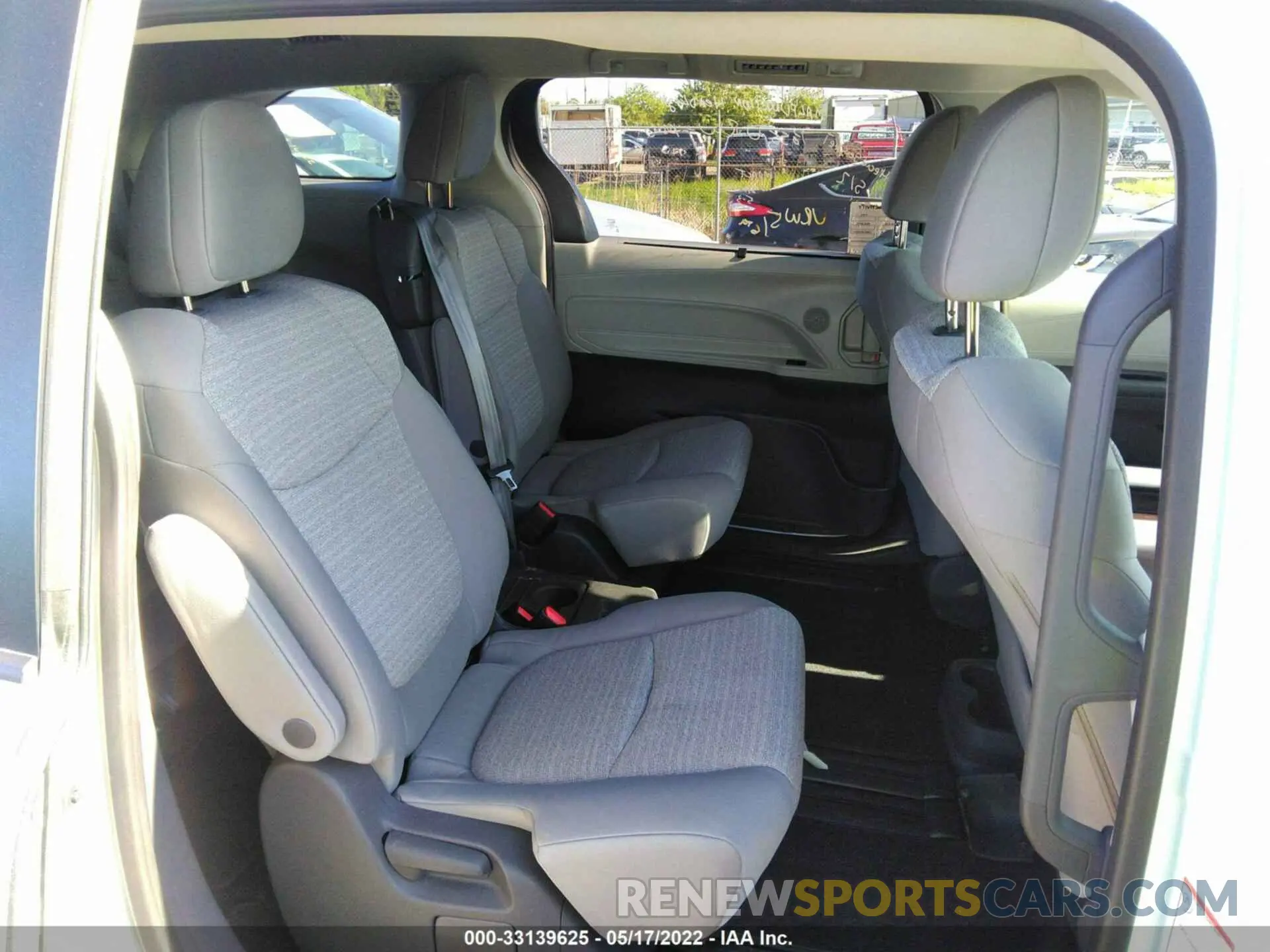 8 fotografías del automóvil dañado 5TDKRKEC3MS016256 TOYOTA SIENNA 2021