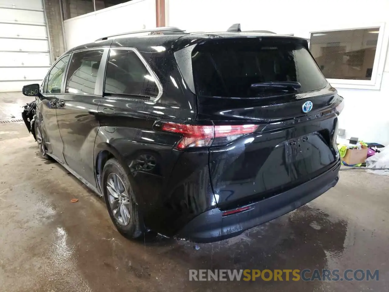 3 fotografías del automóvil dañado 5TDKRKEC3MS057809 TOYOTA SIENNA 2021