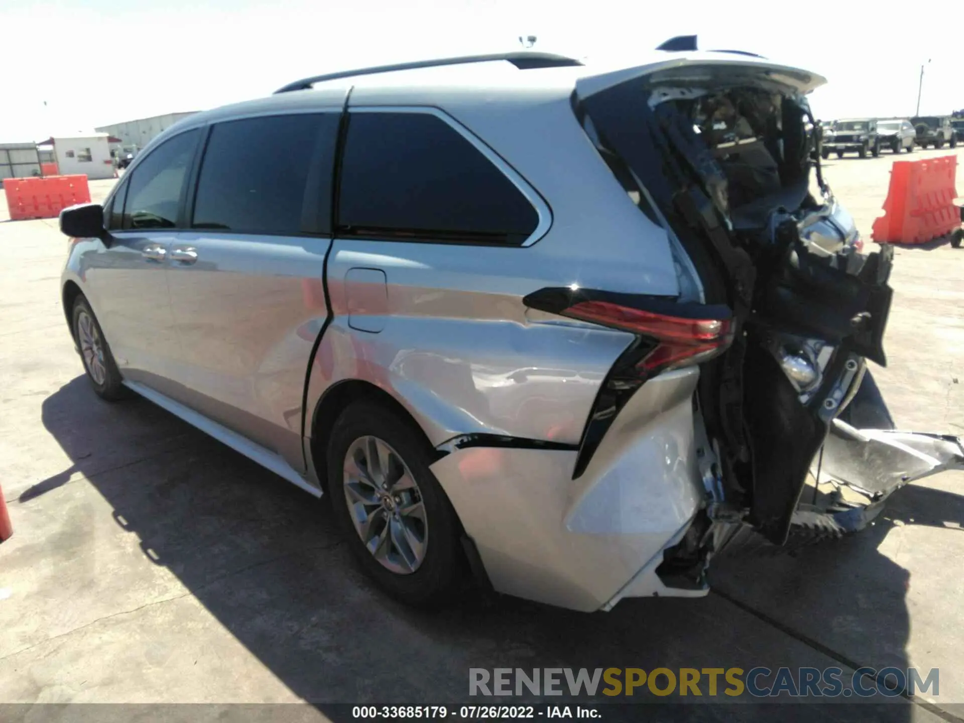3 fotografías del automóvil dañado 5TDKRKEC4MS057334 TOYOTA SIENNA 2021