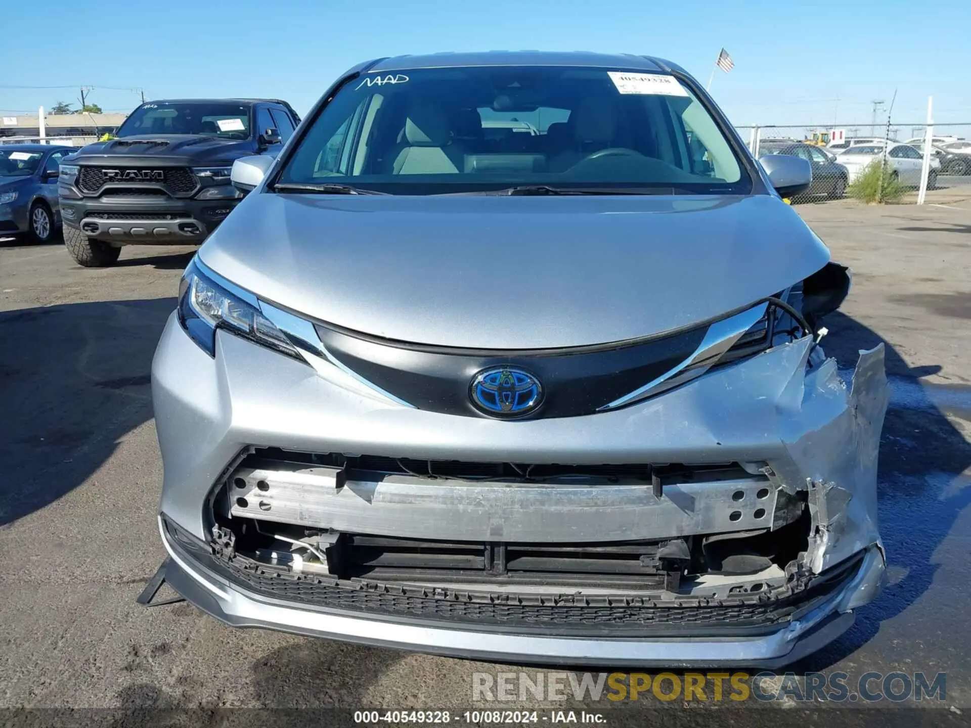 13 fotografías del automóvil dañado 5TDKRKEC4MS074294 TOYOTA SIENNA 2021