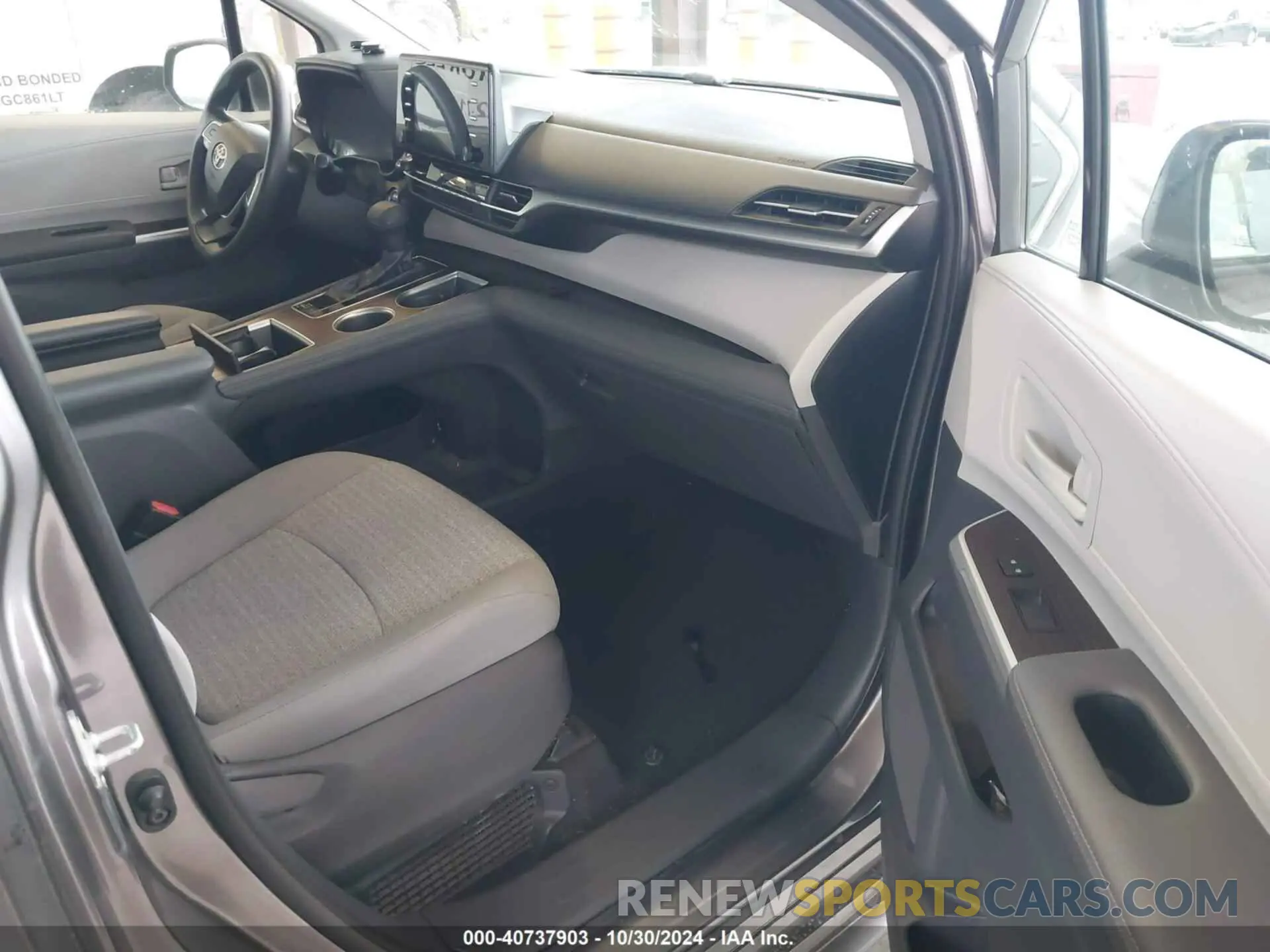 5 fotografías del automóvil dañado 5TDKRKEC5MS016873 TOYOTA SIENNA 2021