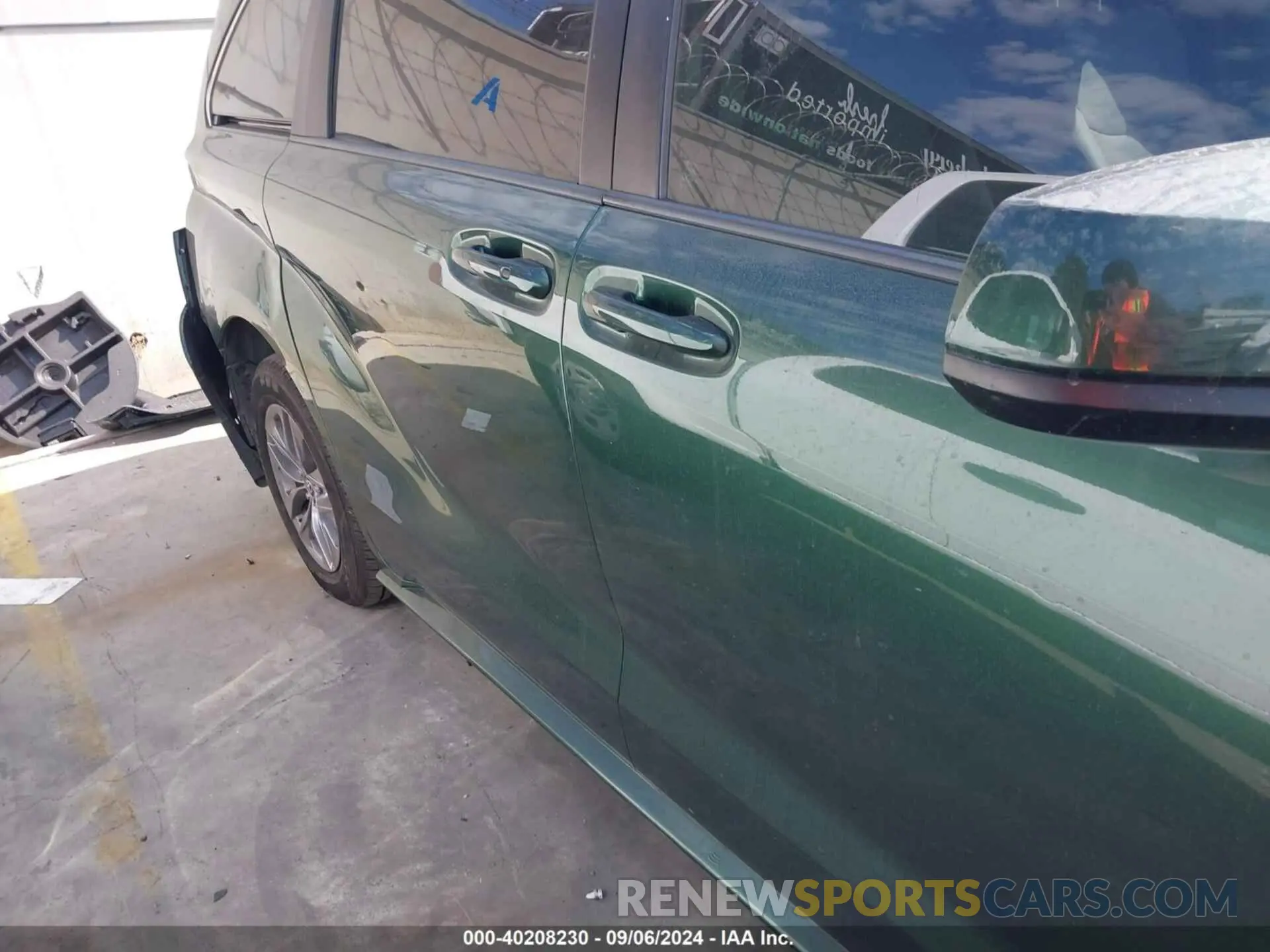 13 fotografías del automóvil dañado 5TDKRKEC6MS014551 TOYOTA SIENNA 2021
