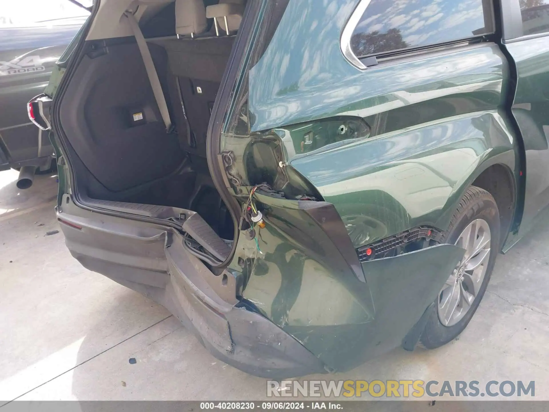 20 fotografías del automóvil dañado 5TDKRKEC6MS014551 TOYOTA SIENNA 2021
