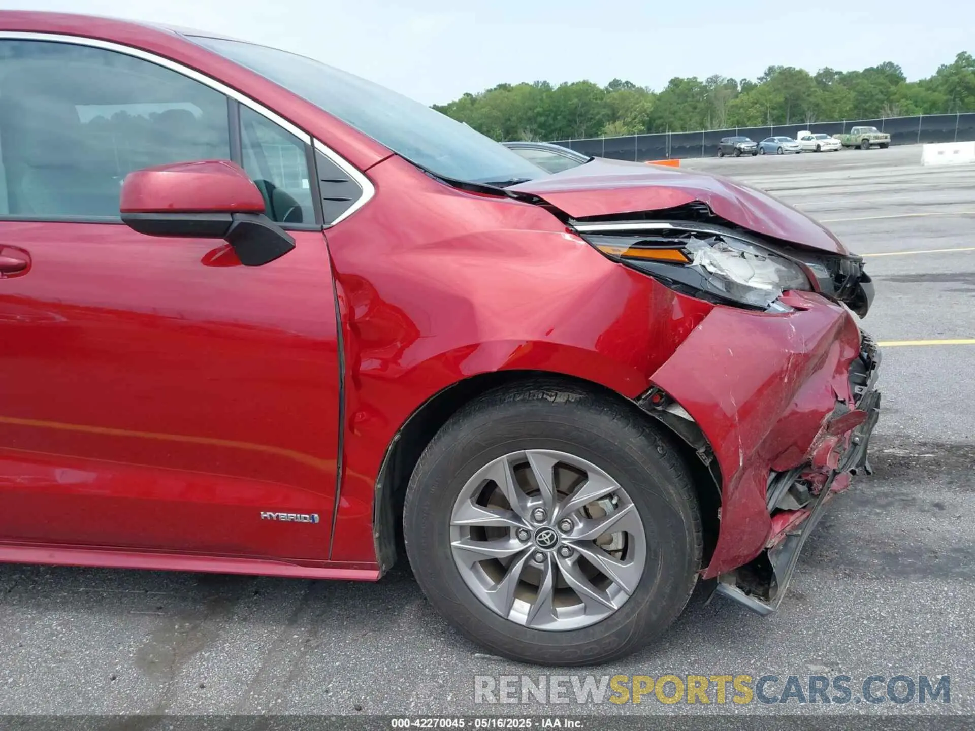 17 fotografías del automóvil dañado 5TDKRKEC6MS043676 TOYOTA SIENNA 2021
