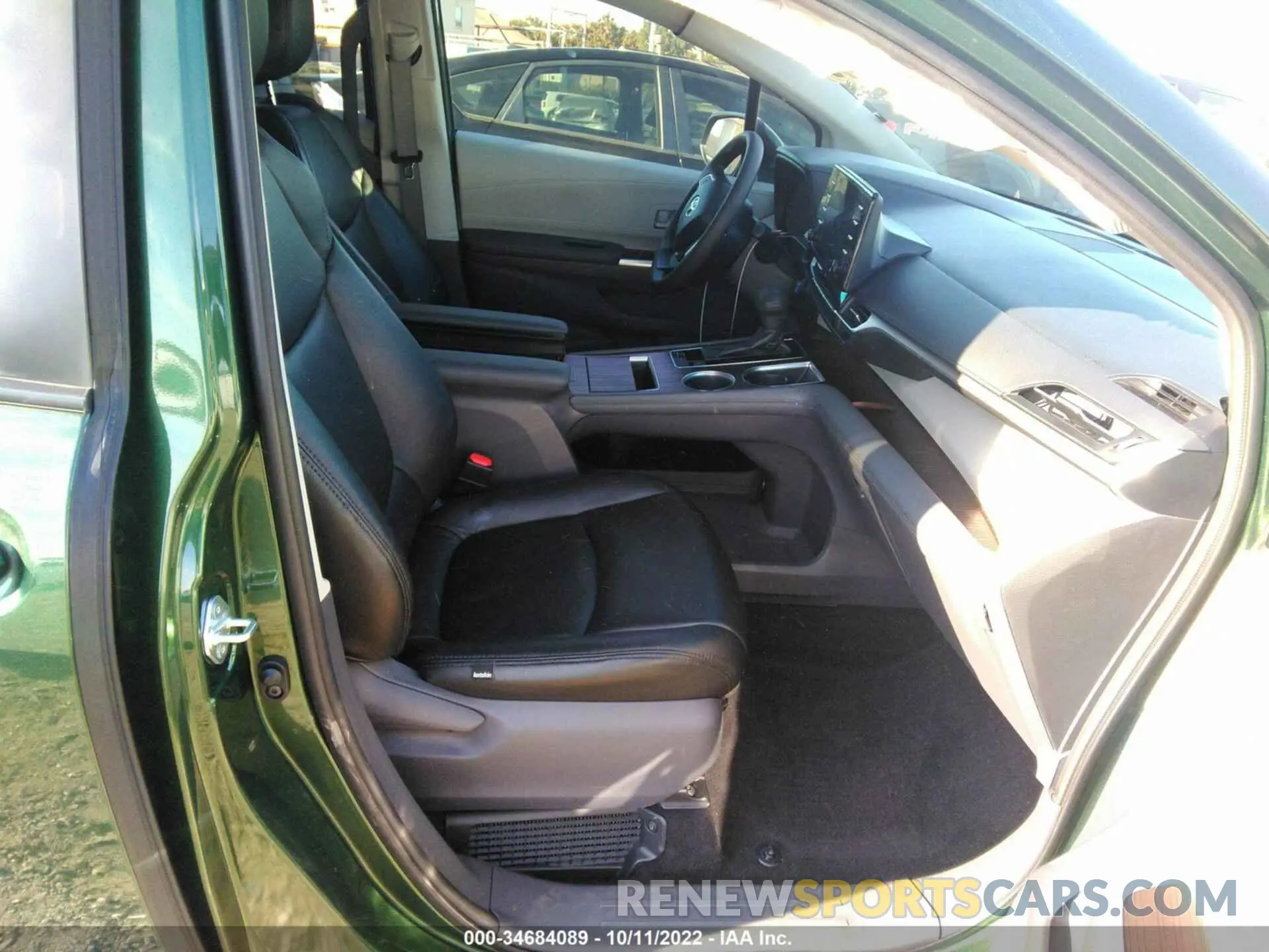 5 fotografías del automóvil dañado 5TDKRKEC6MS073230 TOYOTA SIENNA 2021