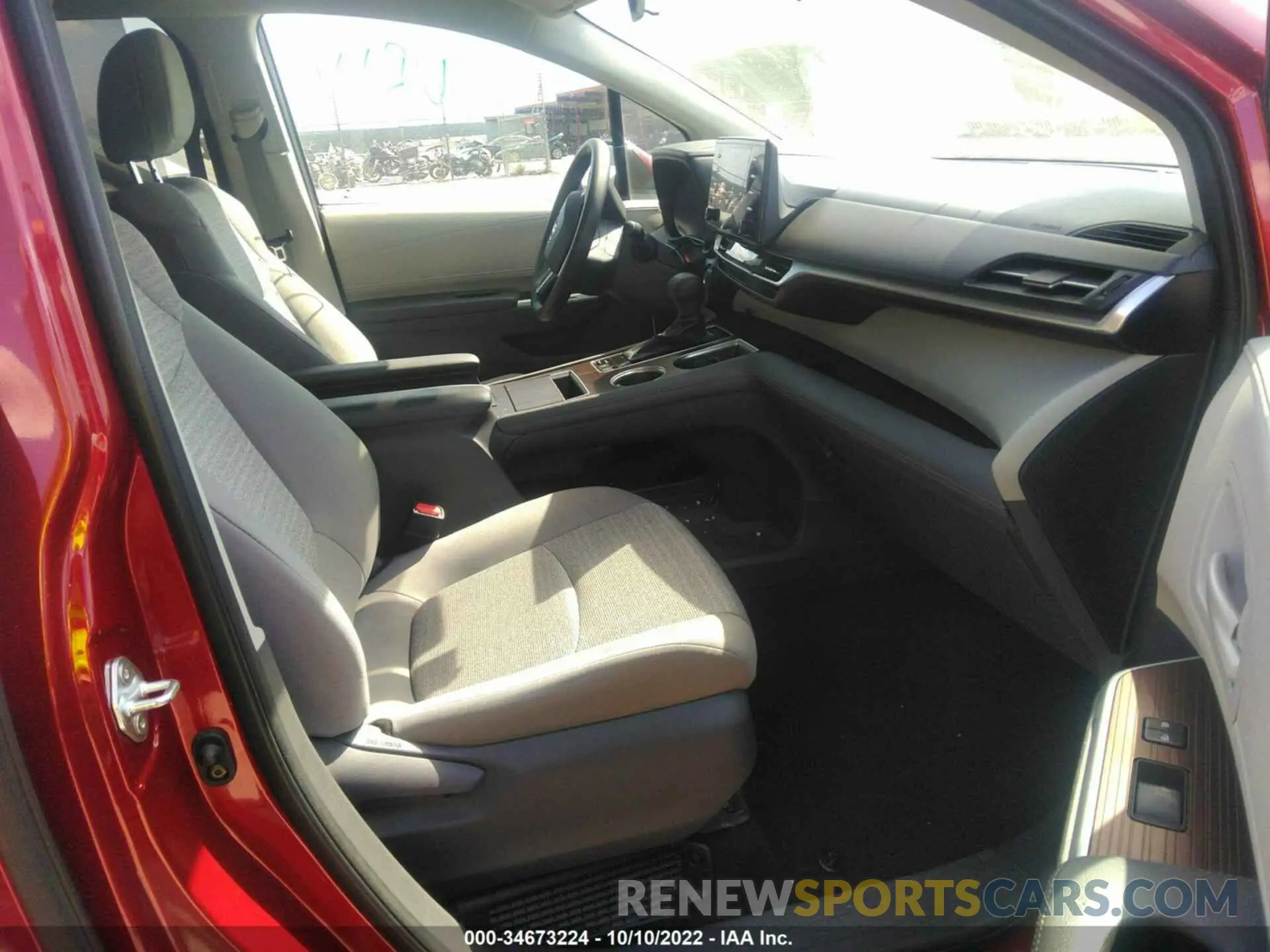 5 fotografías del automóvil dañado 5TDKRKEC7MS044903 TOYOTA SIENNA 2021