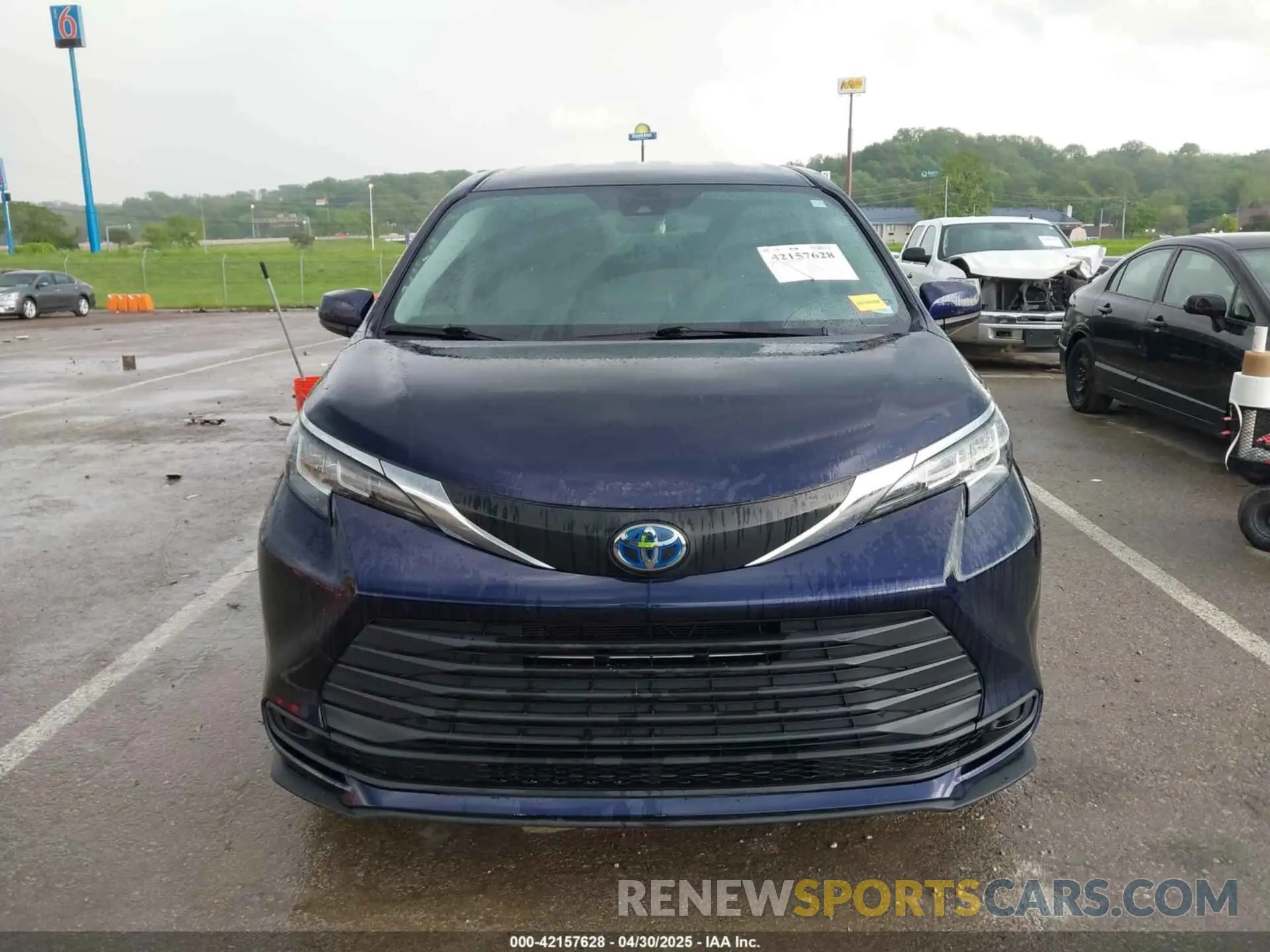 12 fotografías del automóvil dañado 5TDKRKEC8MS066277 TOYOTA SIENNA 2021