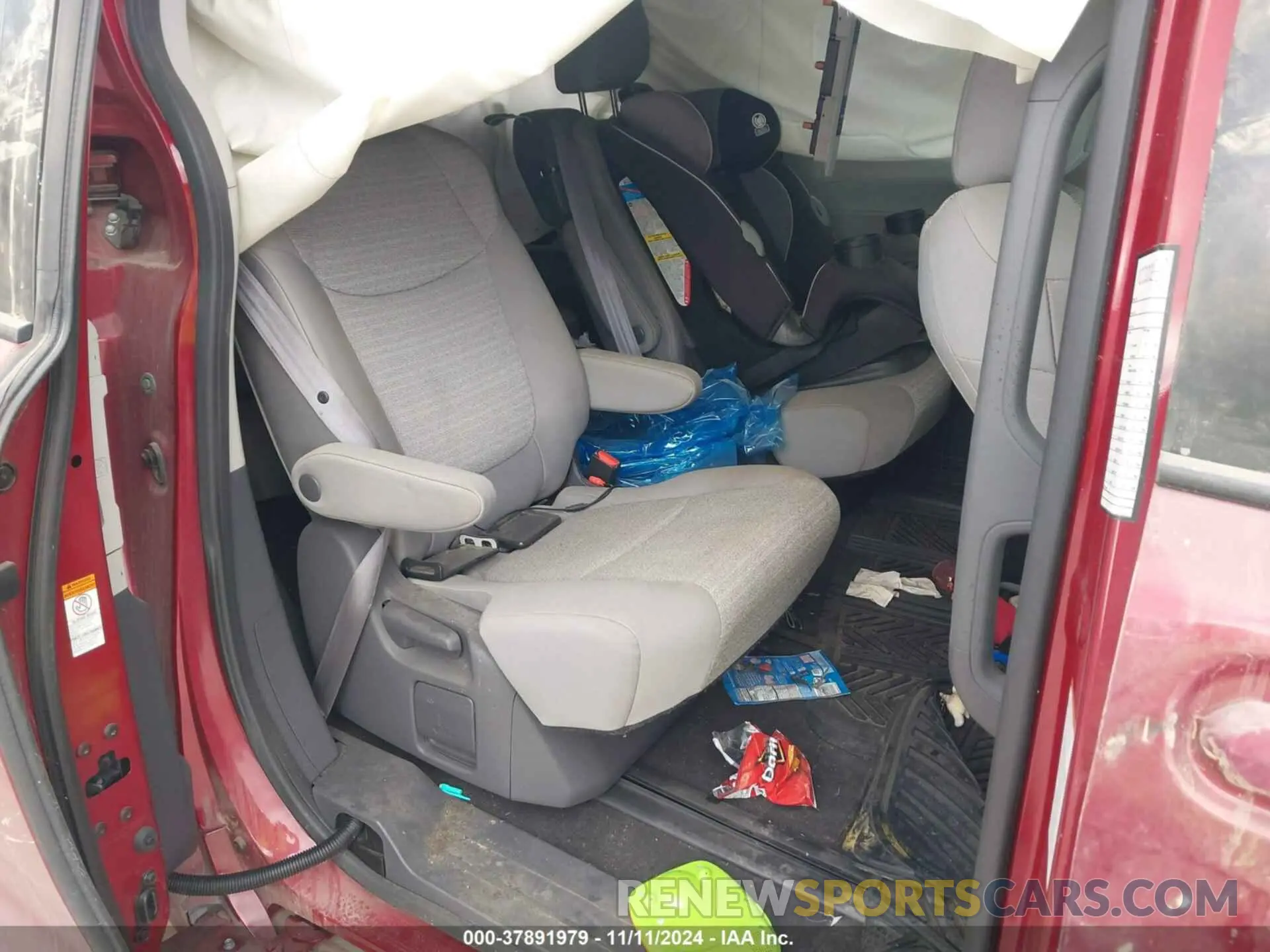 8 fotografías del automóvil dañado 5TDKRKECXMS046659 TOYOTA SIENNA 2021