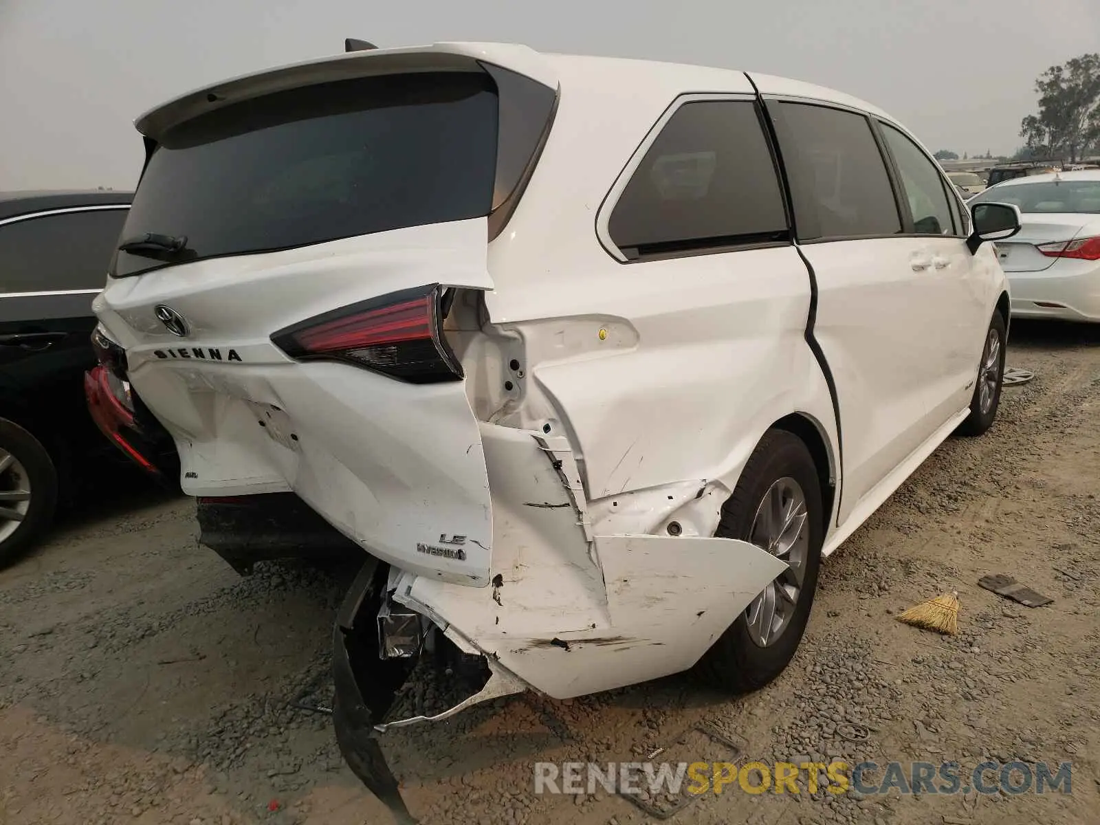 4 fotografías del automóvil dañado 5TDKSKFCXMS003720 TOYOTA SIENNA 2021