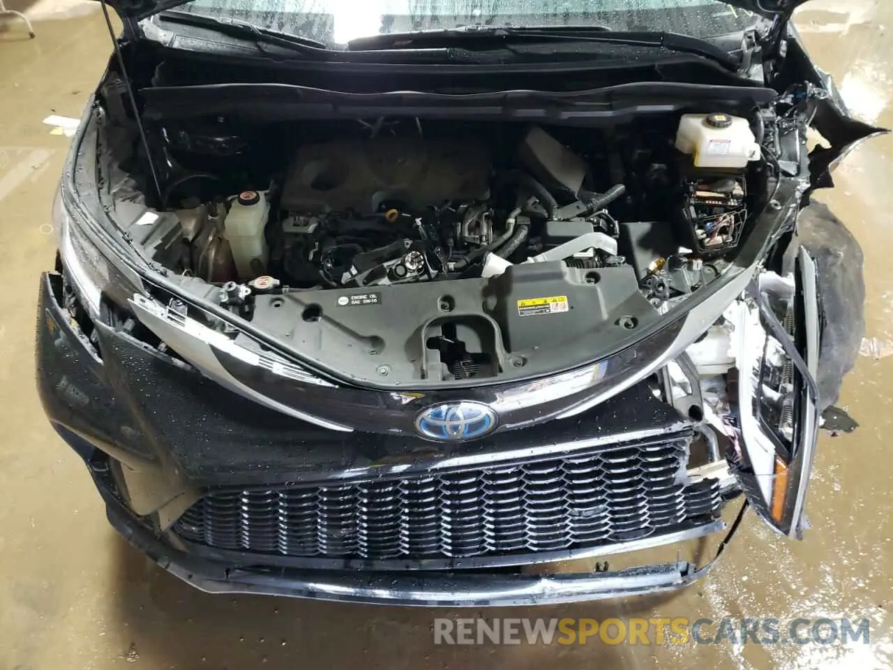 12 fotografías del automóvil dañado 5TDXRKEC0MS056624 TOYOTA SIENNA 2021