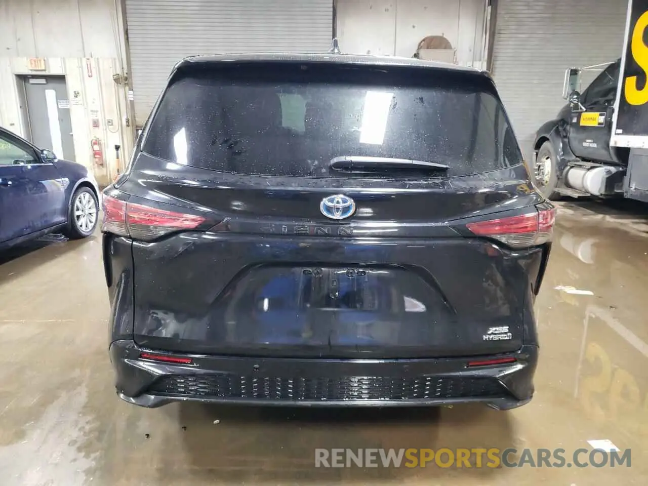 6 fotografías del automóvil dañado 5TDXRKEC0MS056624 TOYOTA SIENNA 2021