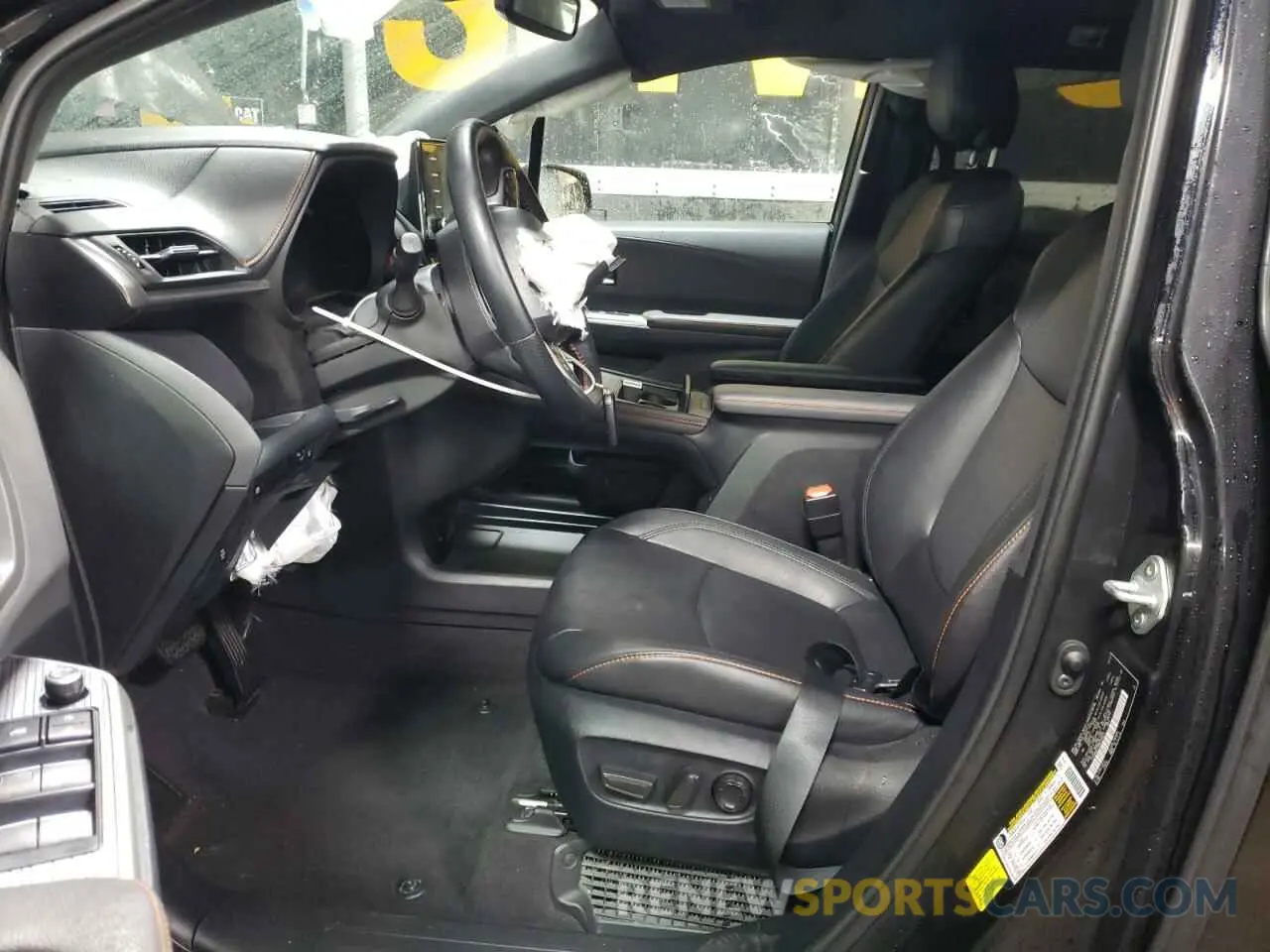 7 fotografías del automóvil dañado 5TDXRKEC0MS056624 TOYOTA SIENNA 2021