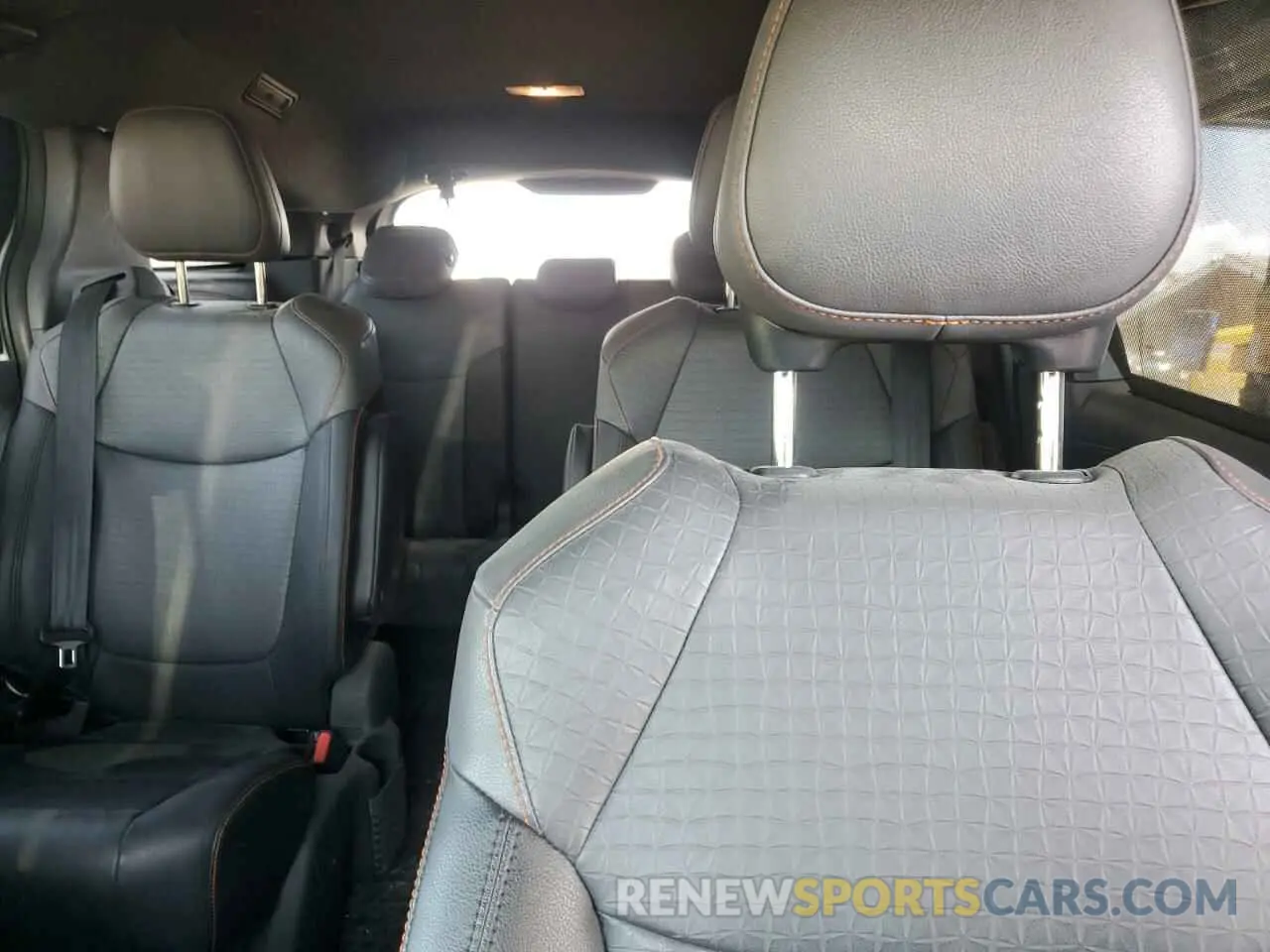 10 fotografías del automóvil dañado 5TDXRKEC3MS005215 TOYOTA SIENNA 2021