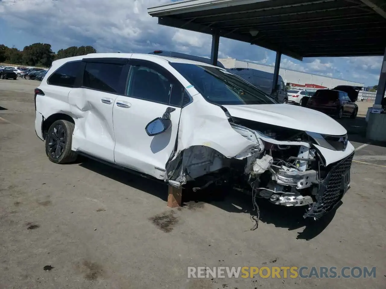 4 fotografías del automóvil dañado 5TDXRKEC3MS005215 TOYOTA SIENNA 2021