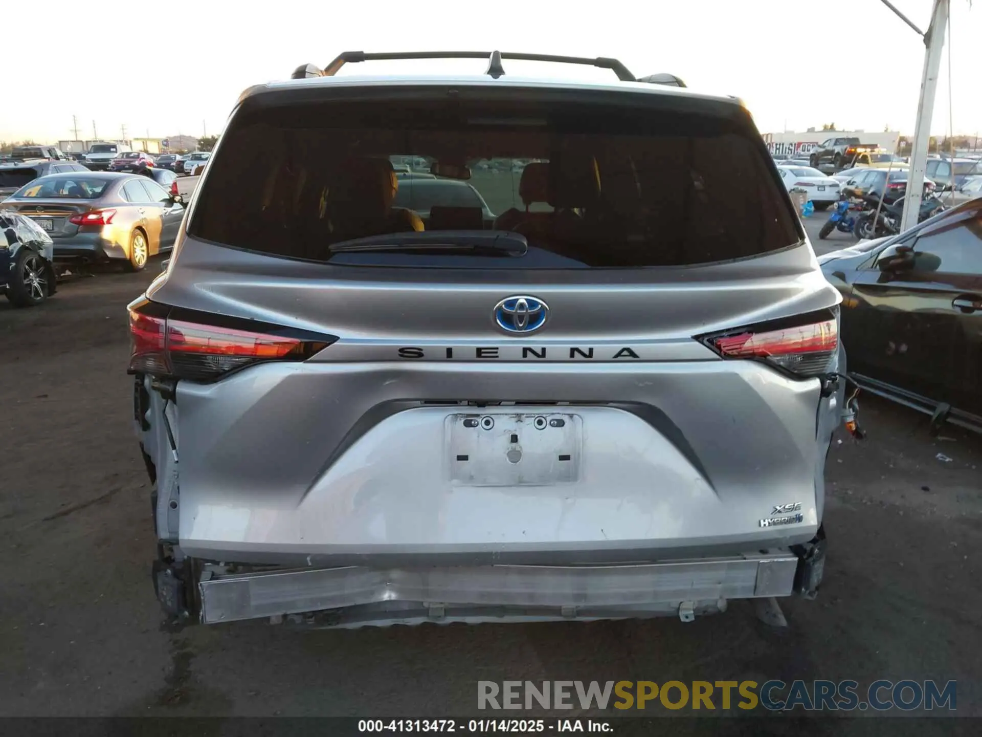 16 fotografías del automóvil dañado 5TDXRKEC6MS055252 TOYOTA SIENNA 2021