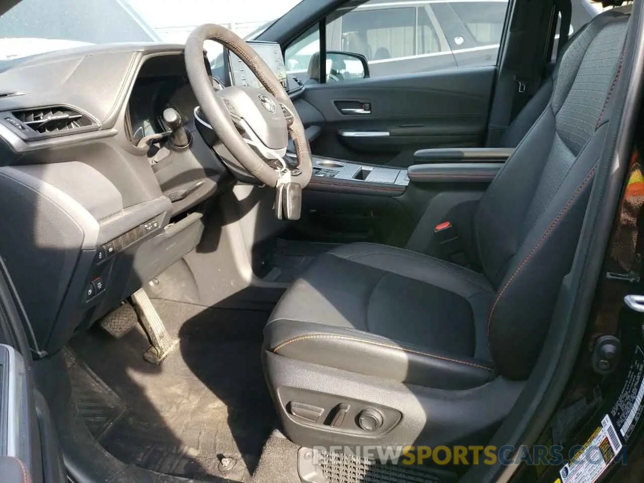 7 fotografías del automóvil dañado 5TDXSKFC9MS029604 TOYOTA SIENNA 2021