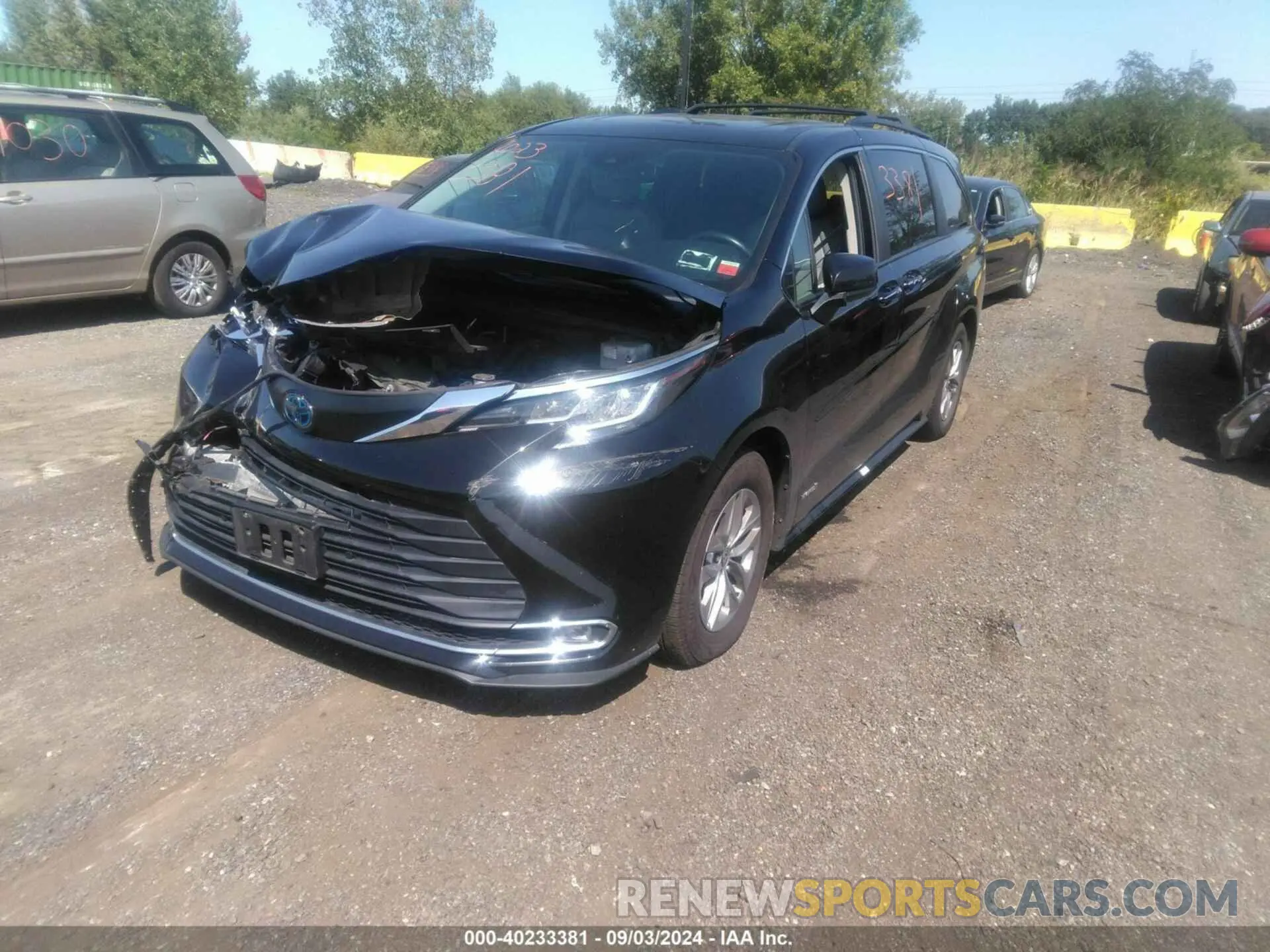 2 fotografías del automóvil dañado 5TDYRKEC1MS061223 TOYOTA SIENNA 2021