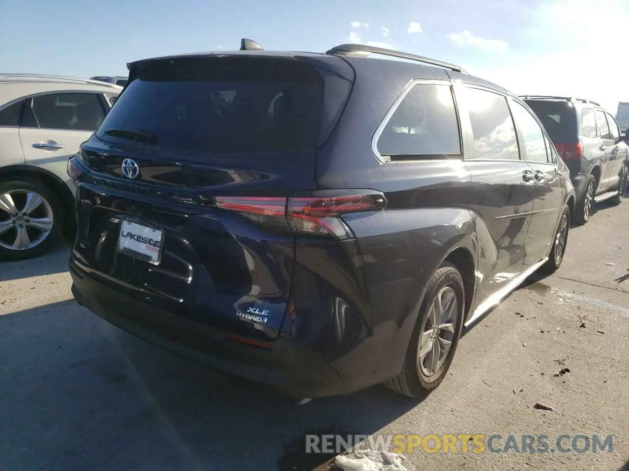 4 fotografías del automóvil dañado 5TDYRKEC3MS048943 TOYOTA SIENNA 2021