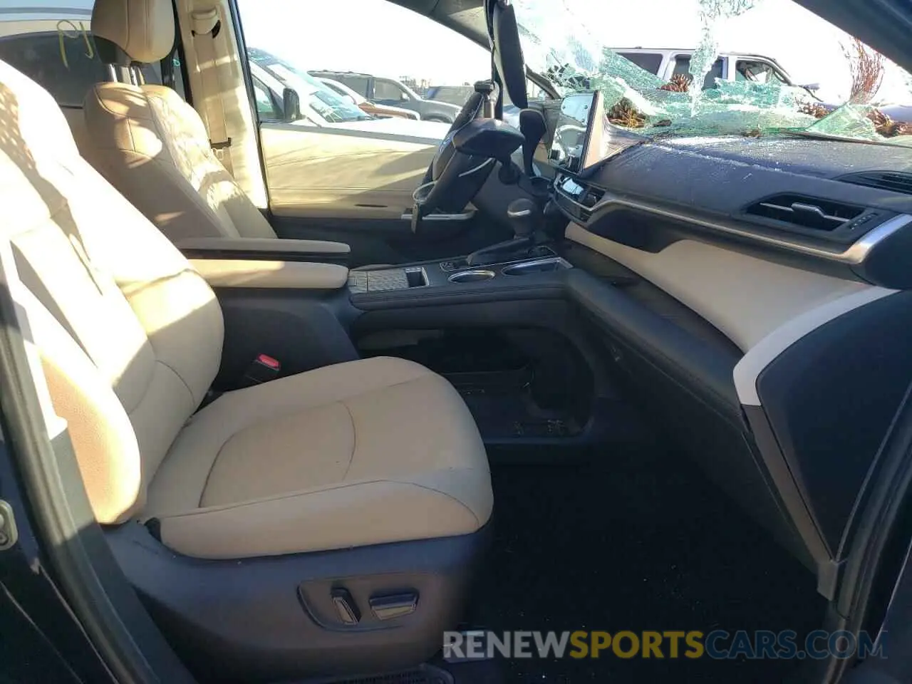 5 fotografías del automóvil dañado 5TDYRKEC3MS048943 TOYOTA SIENNA 2021