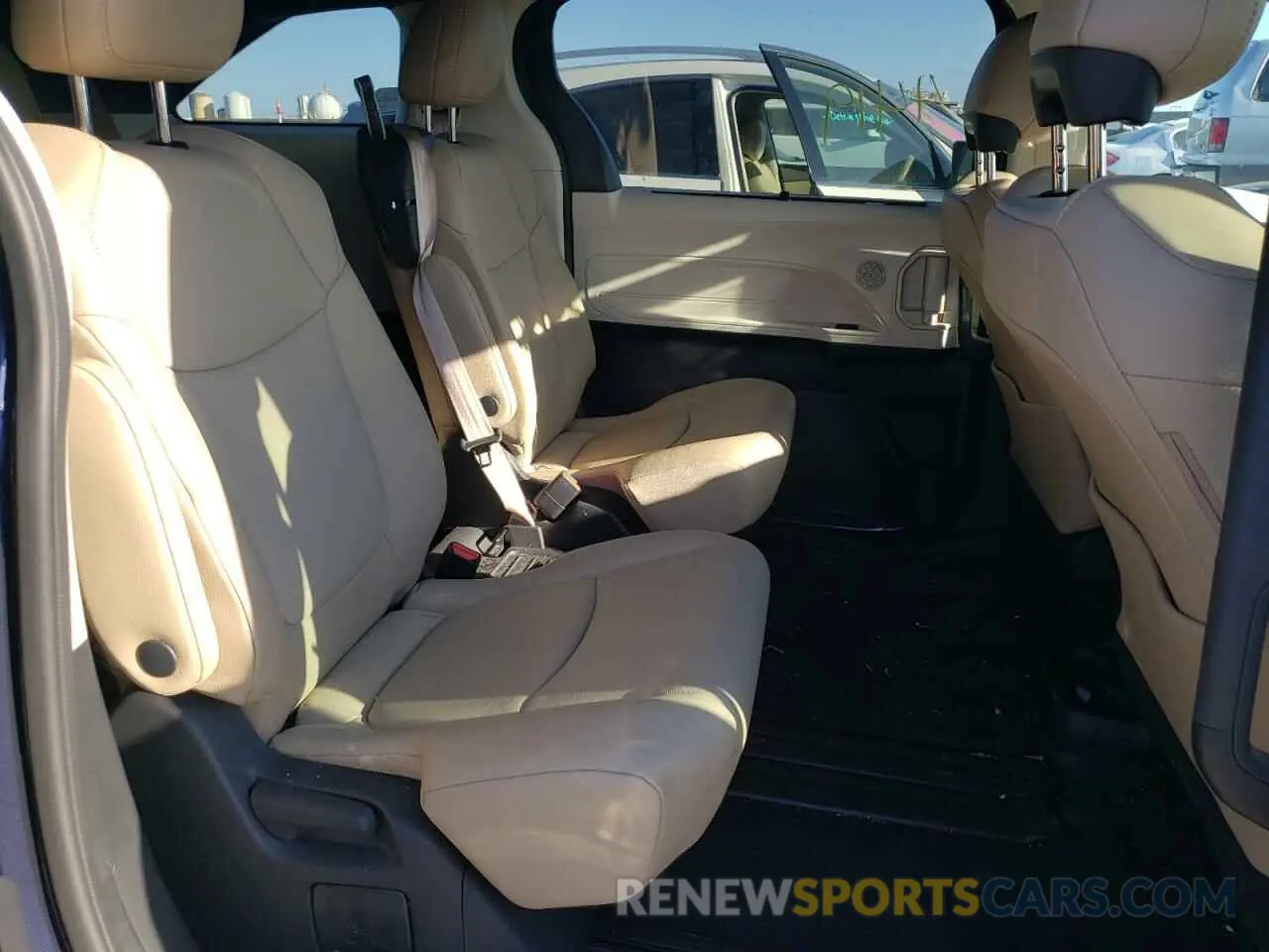 6 fotografías del automóvil dañado 5TDYRKEC3MS048943 TOYOTA SIENNA 2021