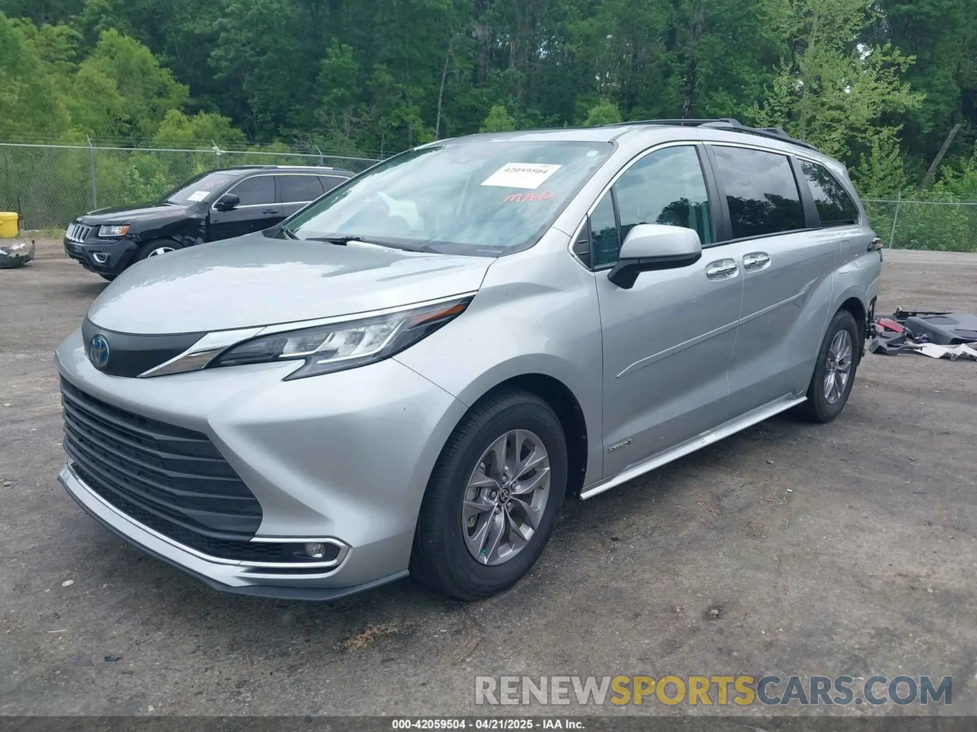2 fotografías del automóvil dañado 5TDYRKEC4MS043539 TOYOTA SIENNA 2021