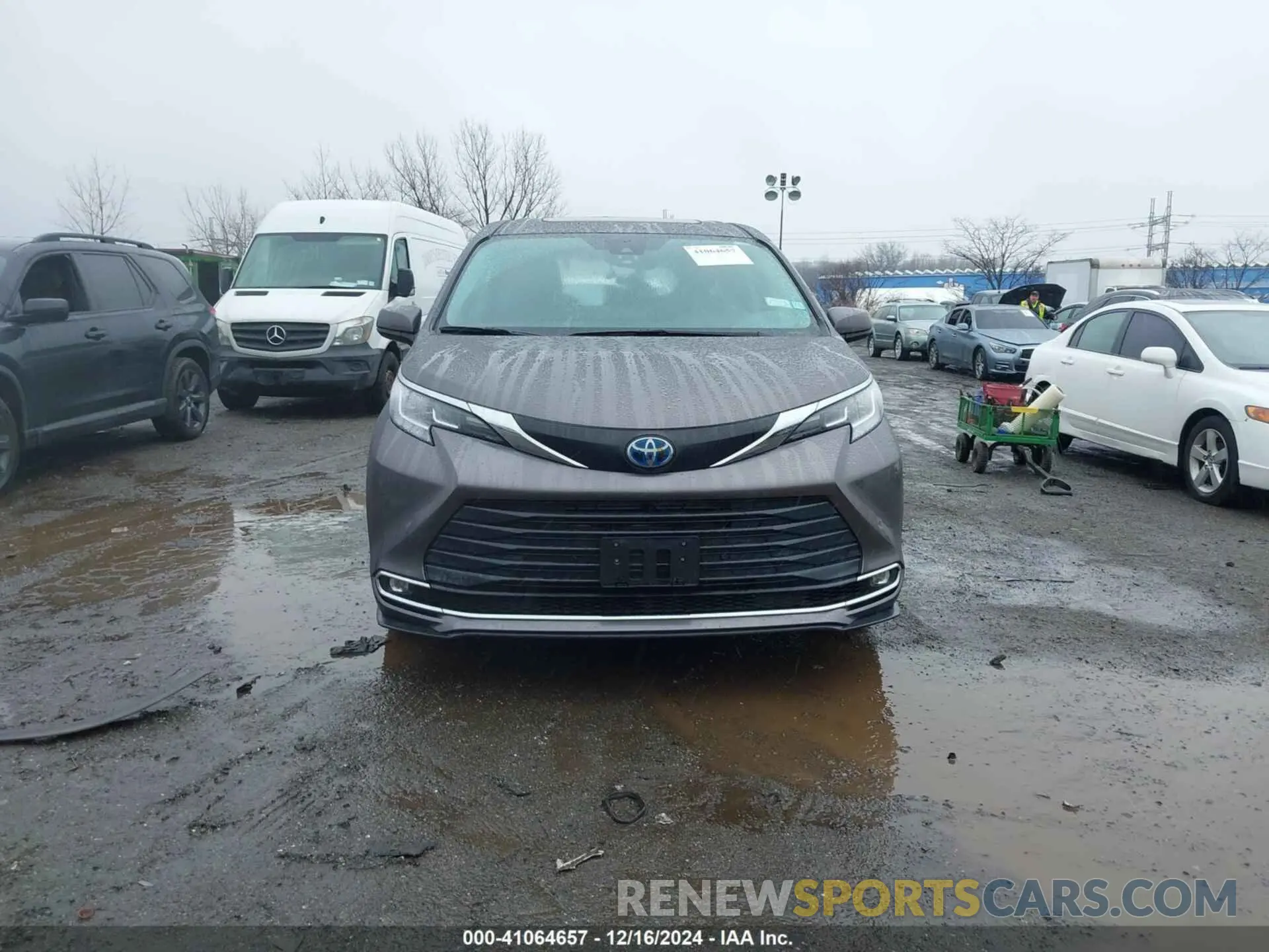 13 fotografías del automóvil dañado 5TDYRKEC5MS030461 TOYOTA SIENNA 2021