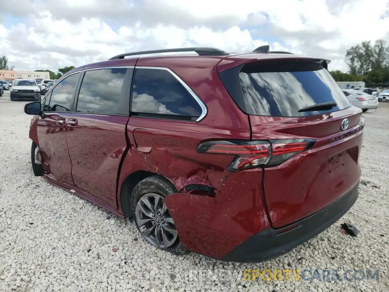 3 fotografías del automóvil dañado 5TDYRKEC6MS029528 TOYOTA SIENNA 2021