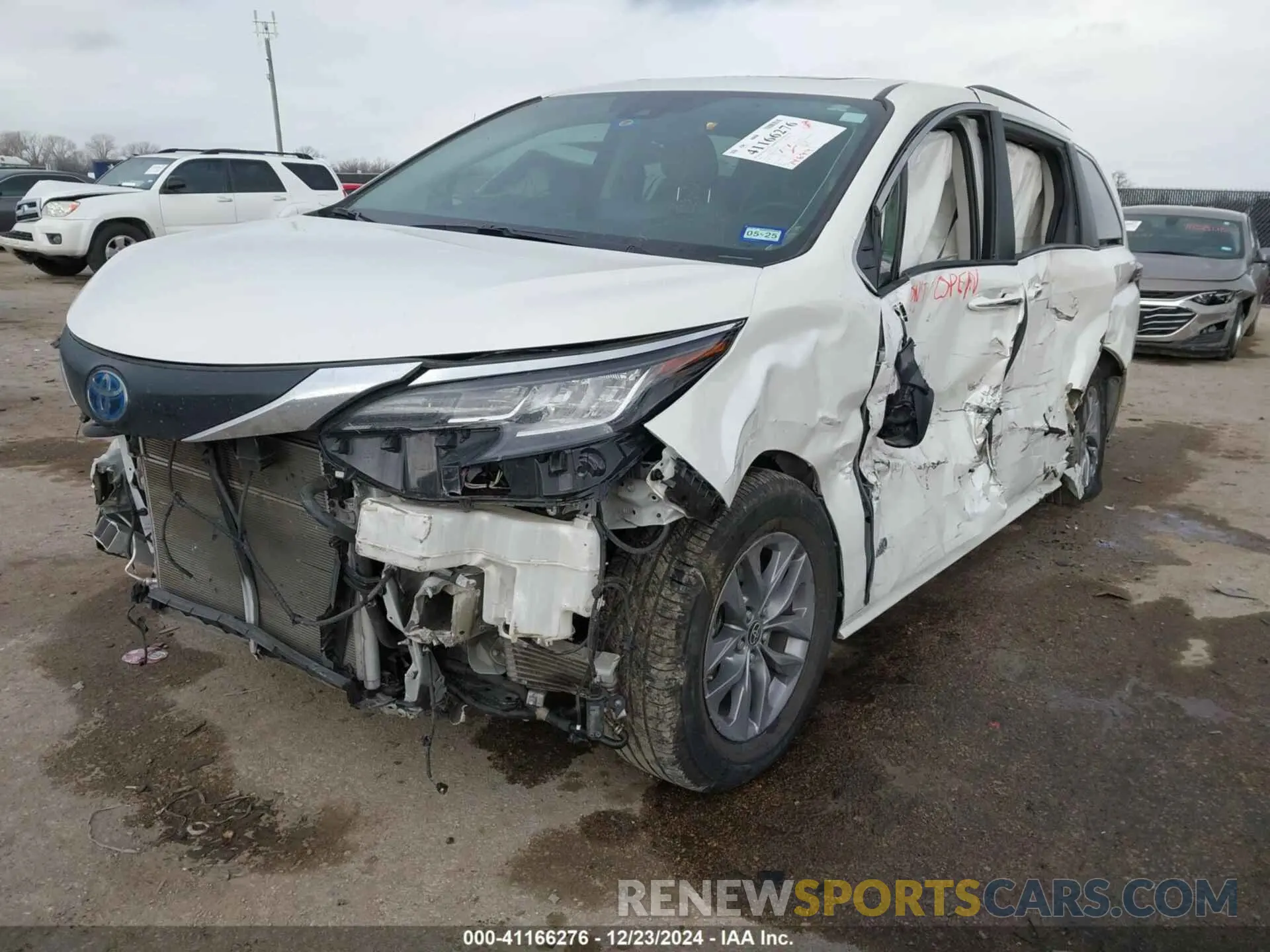 2 fotografías del automóvil dañado 5TDYRKEC8MS040045 TOYOTA SIENNA 2021